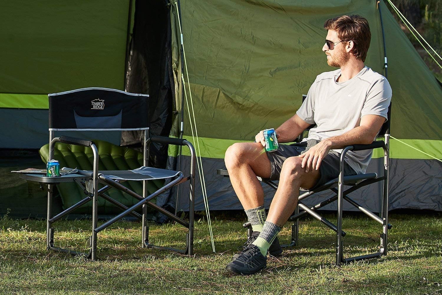 Timber Ridge Directors Chair with Side Table Aluminum Frame Portable Lightweight Folding Camp Chair for Outdoor Camping, Patio, Lawn, Garden, Support 300lbs