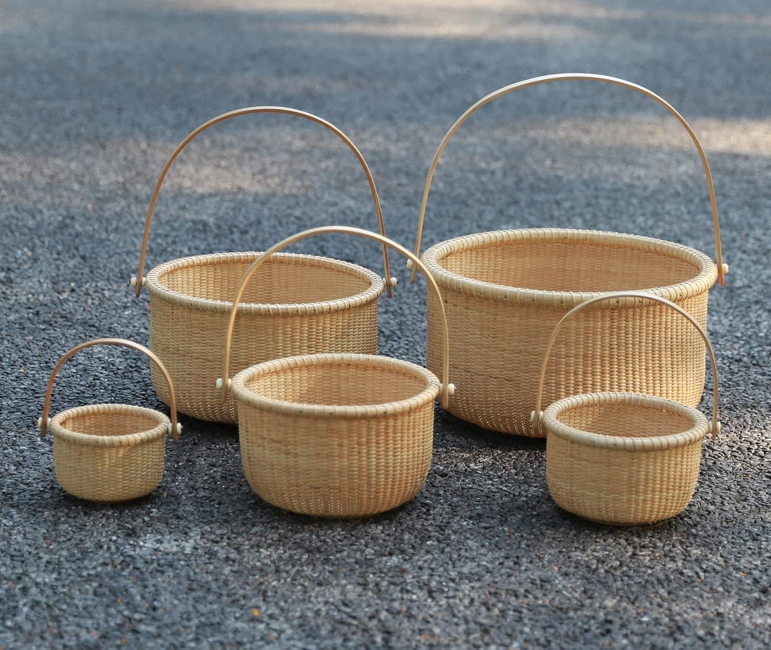 Classic Nantucket Round baskets with wood Knobs HandleWoven Basket Container Tote Cube Organizer Handwoven rattanStorage Fruit Basket