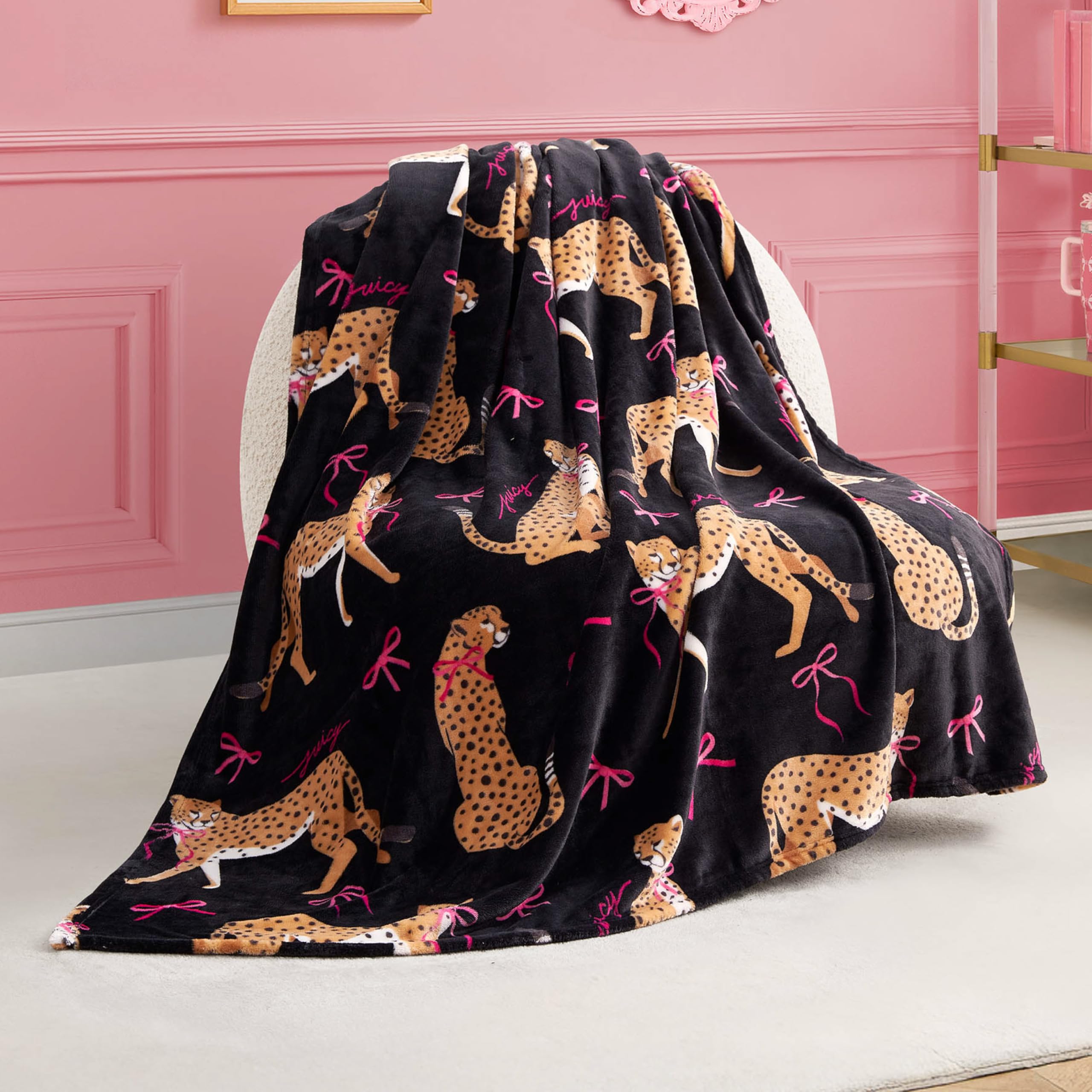 Amazon.com: Juicy Couture Cheetah in Bows 50