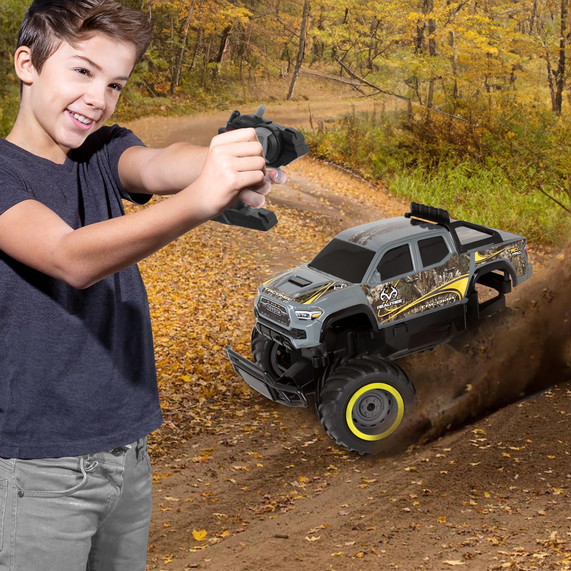 Amazon.com: NKOK Realtree RC Toyota Tacoma Gray Camo - 2.4 GHz