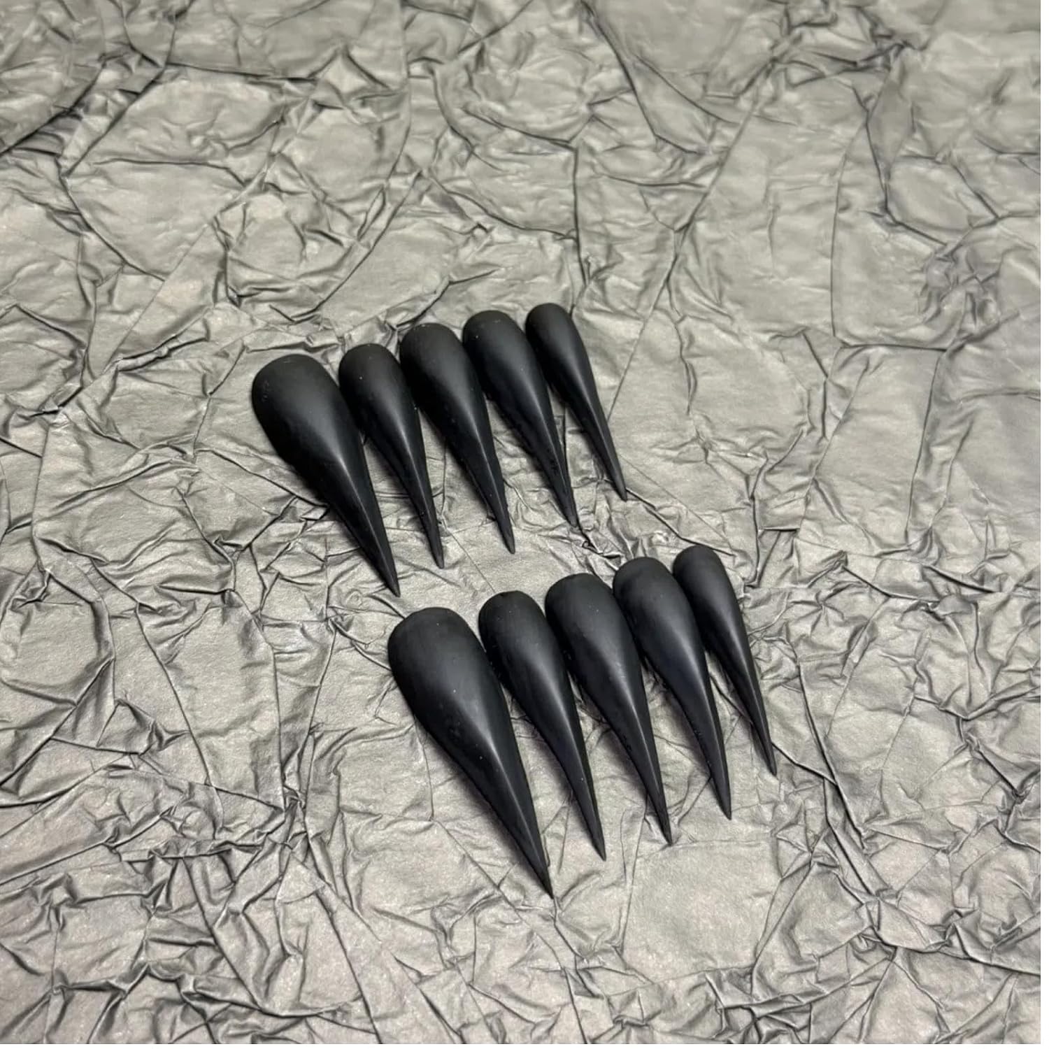 Halloween Press Claw on Nails Long Curved Stiletto Handmade Black Stick on Nails Horror Vampire Fake Nails Dragon Cat Claw Press on Nails Matte Acrylic Glue on Nail Thick (M,Black Matte Finish)