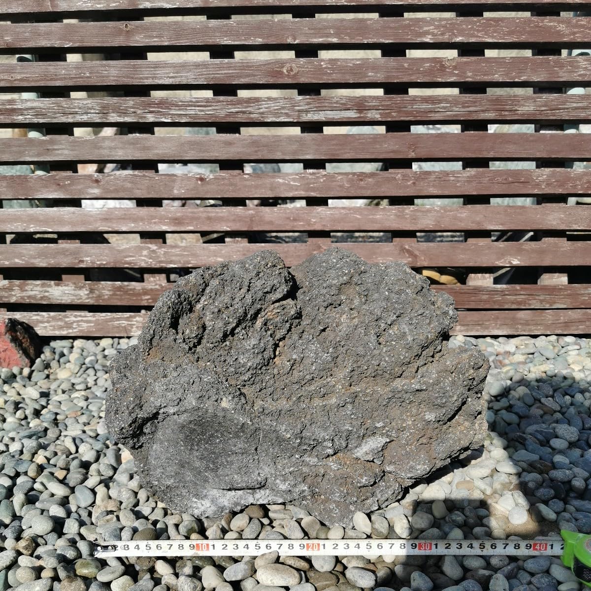 富士溶岩石34.8キロ 庭石鑑賞石石盆石水石灯籠庭坪庭盆栽