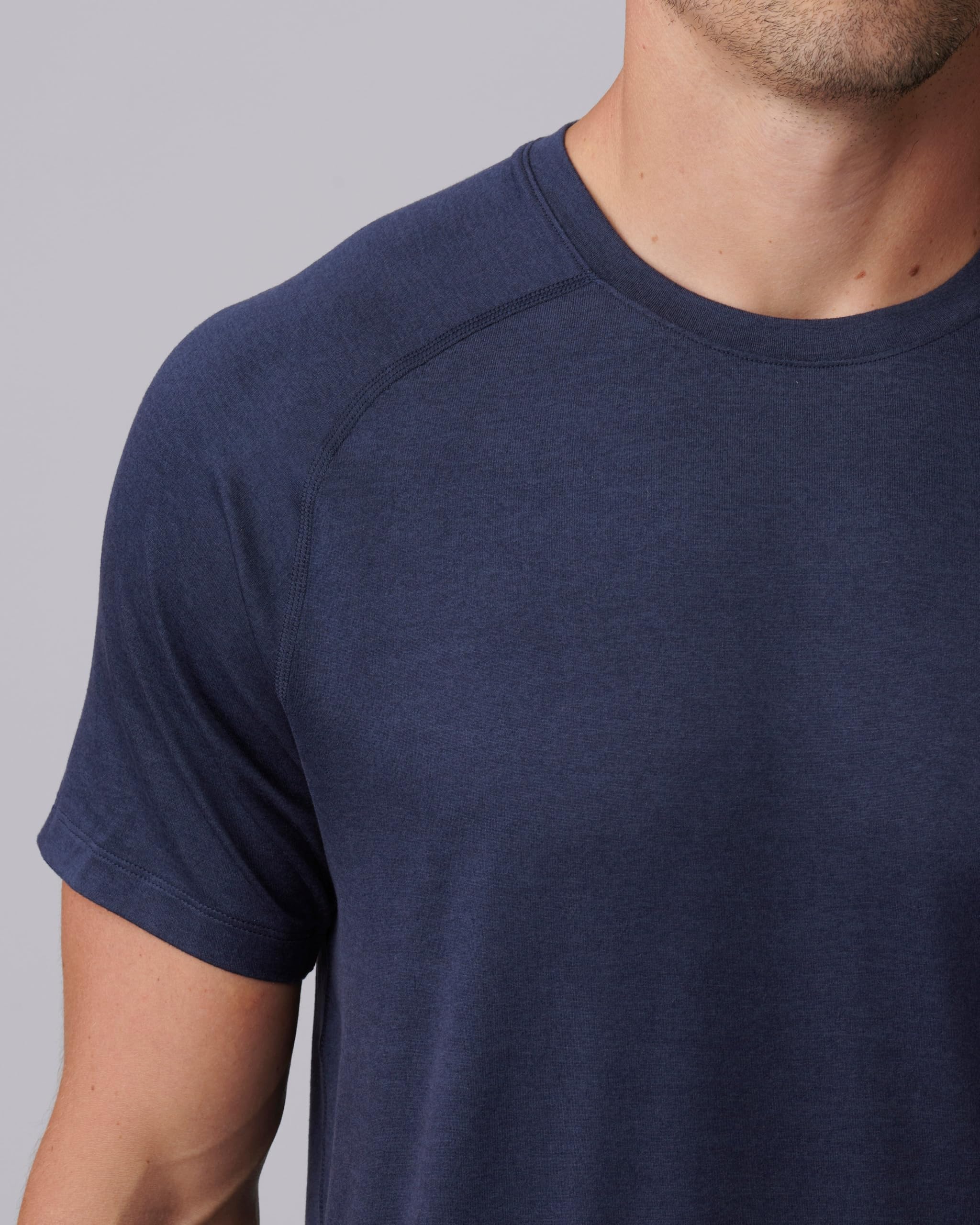 Rhone Atmosphere Tee - Camisas ultrasuaves para hombre, ligeras, absorben la humedad, antiolor