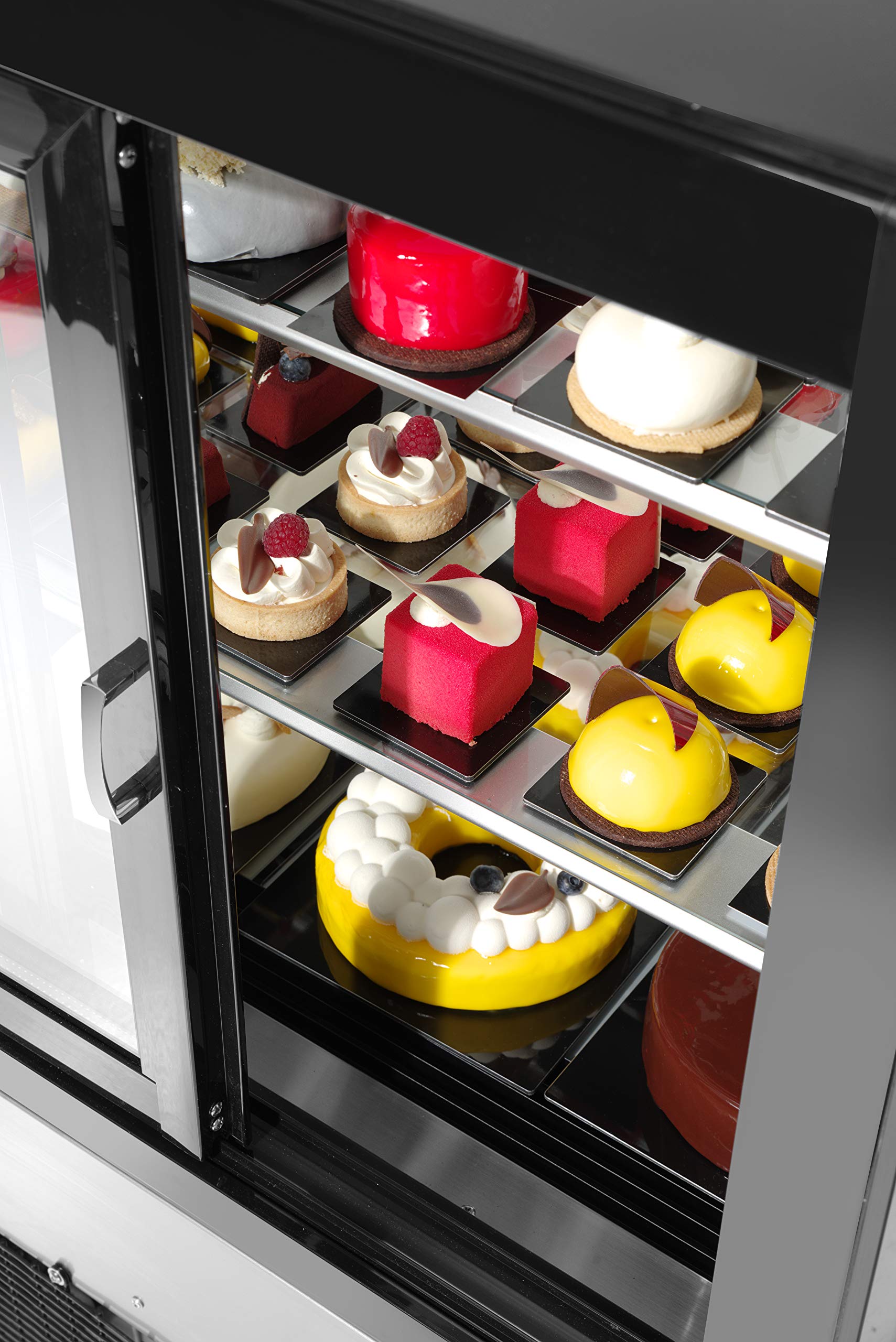 HENDI Vitrinas expositoras refrigeradas con 2 baldas - 610 L - 230V / 500W - 1815x675x(H)1210 mm