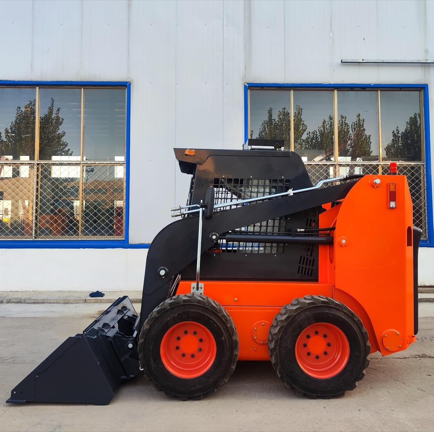 Heavy Duty All Terrain Skid Steer Loader Construction Grade Hydraulic System for Excavation Auxiliary Earthmoving Road Building Grading Farm Agriculture Demolition Snow Removal Material Transfer