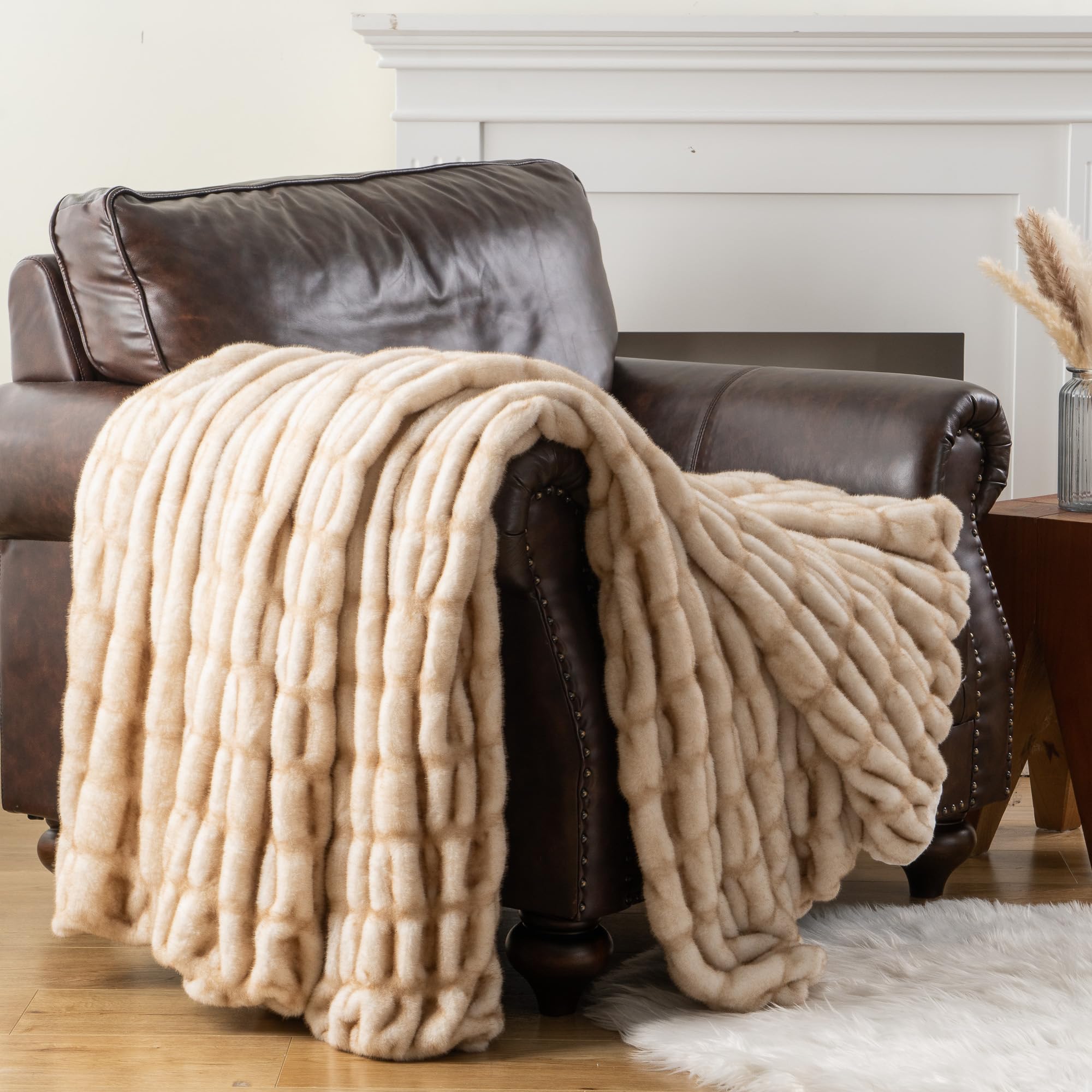 Battilo Luxury Faux Rabbit Fur Throw Blanket with Yellow Tipped, 150x200cm