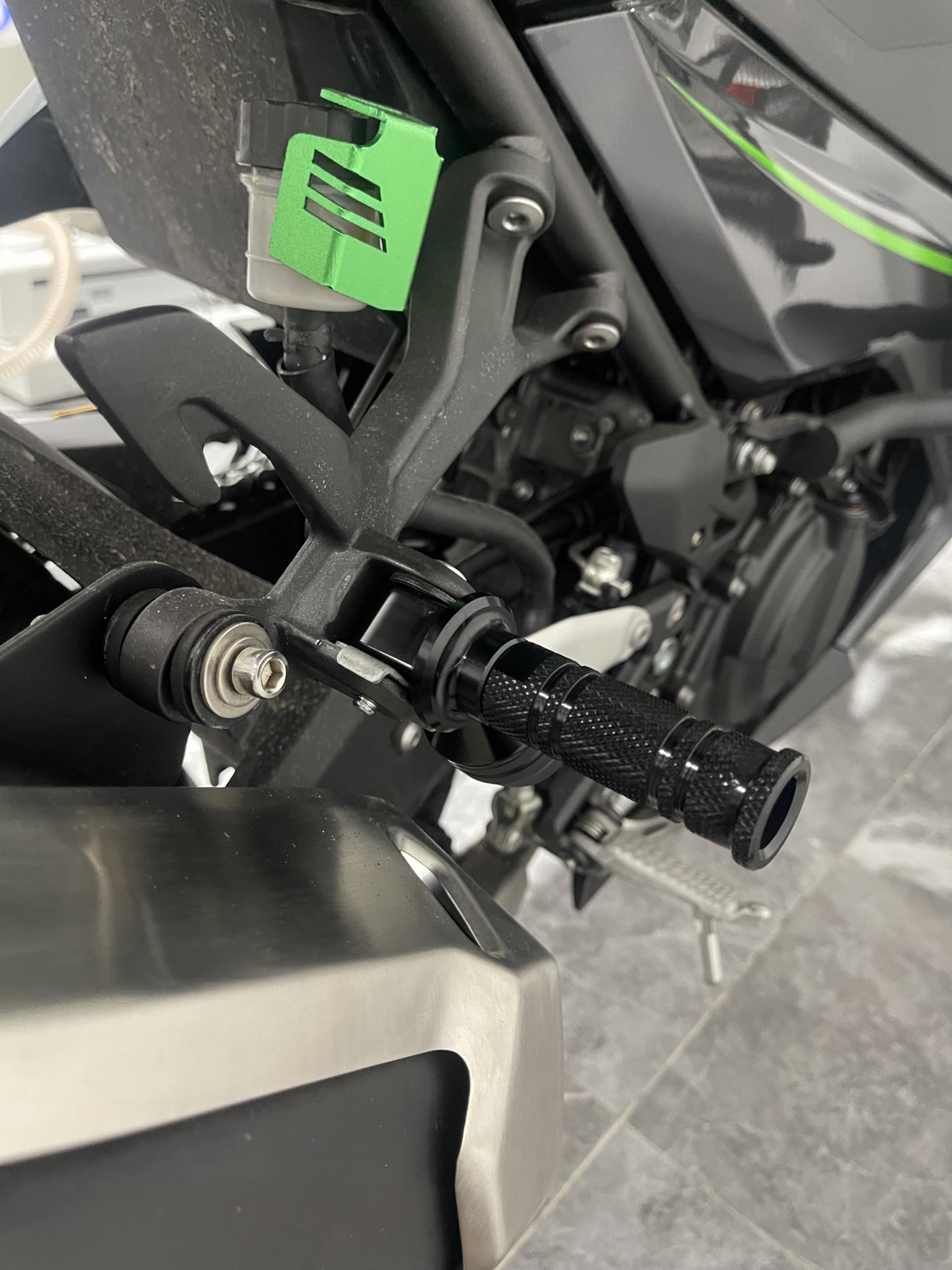 スライダー ニンジャ650 Z650 ZX-6R ヴェルシス650 ER-6F