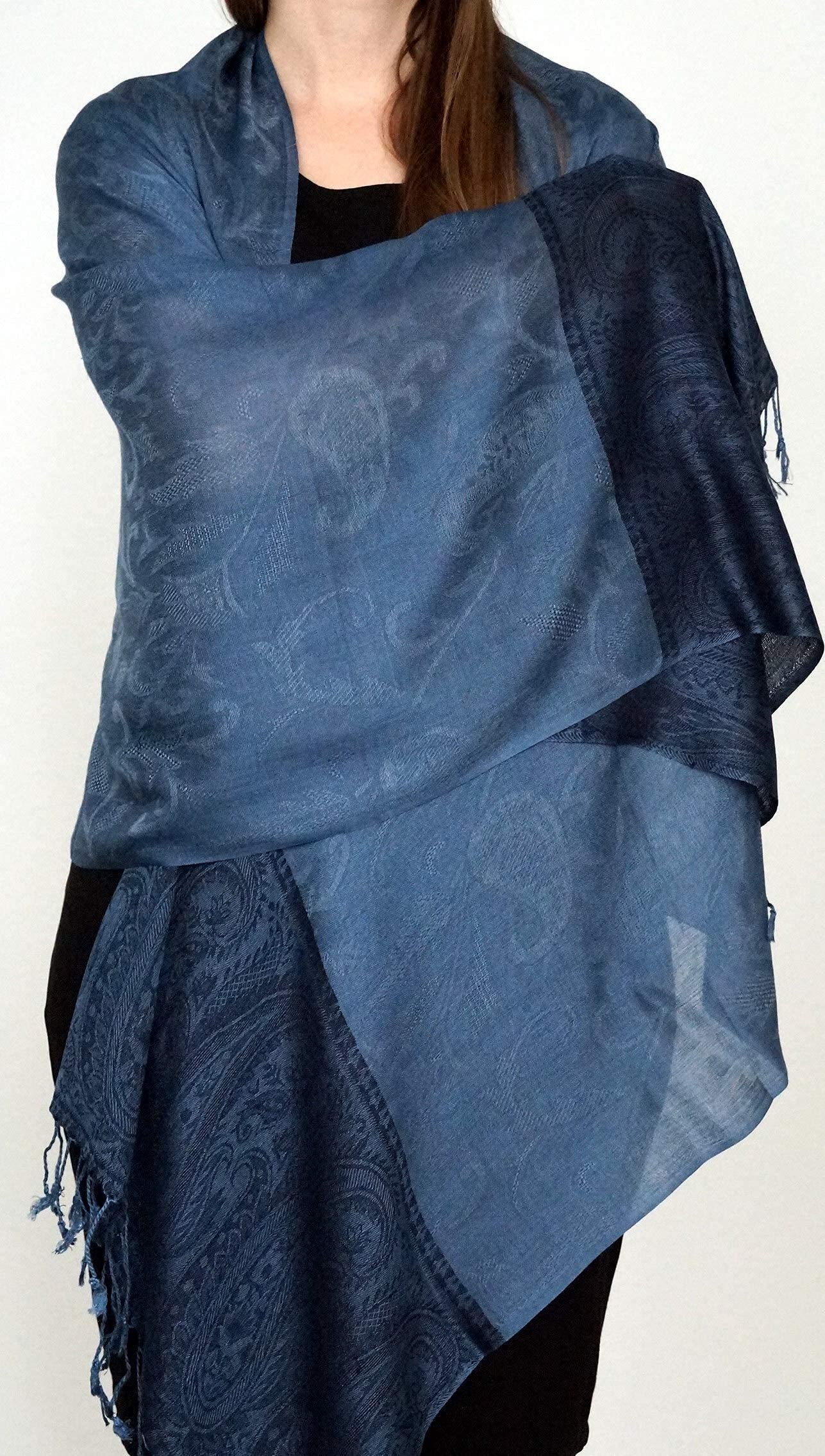 Handgewebter Kaschmir Schal in Grau Farbe für Klassische Damen mit klassischen Outfits und geschmack - 75cm x 200cm