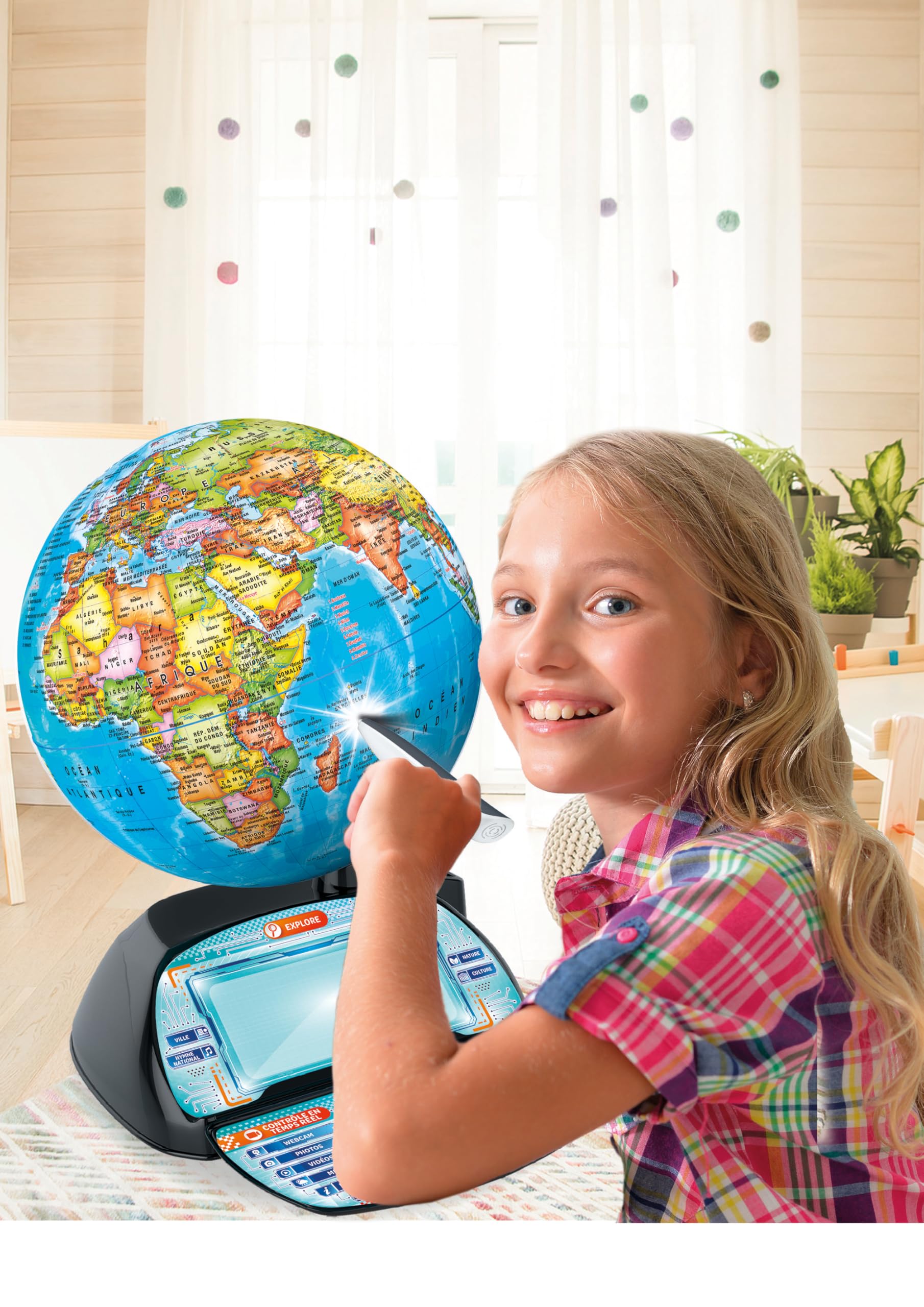 Clementoni - Exploraglobe dès 7 Ans - Voyage en Temps réel - Jeux Éducatif pour Enfant - Apprendre en s'amusant - Fabriqué en Italie