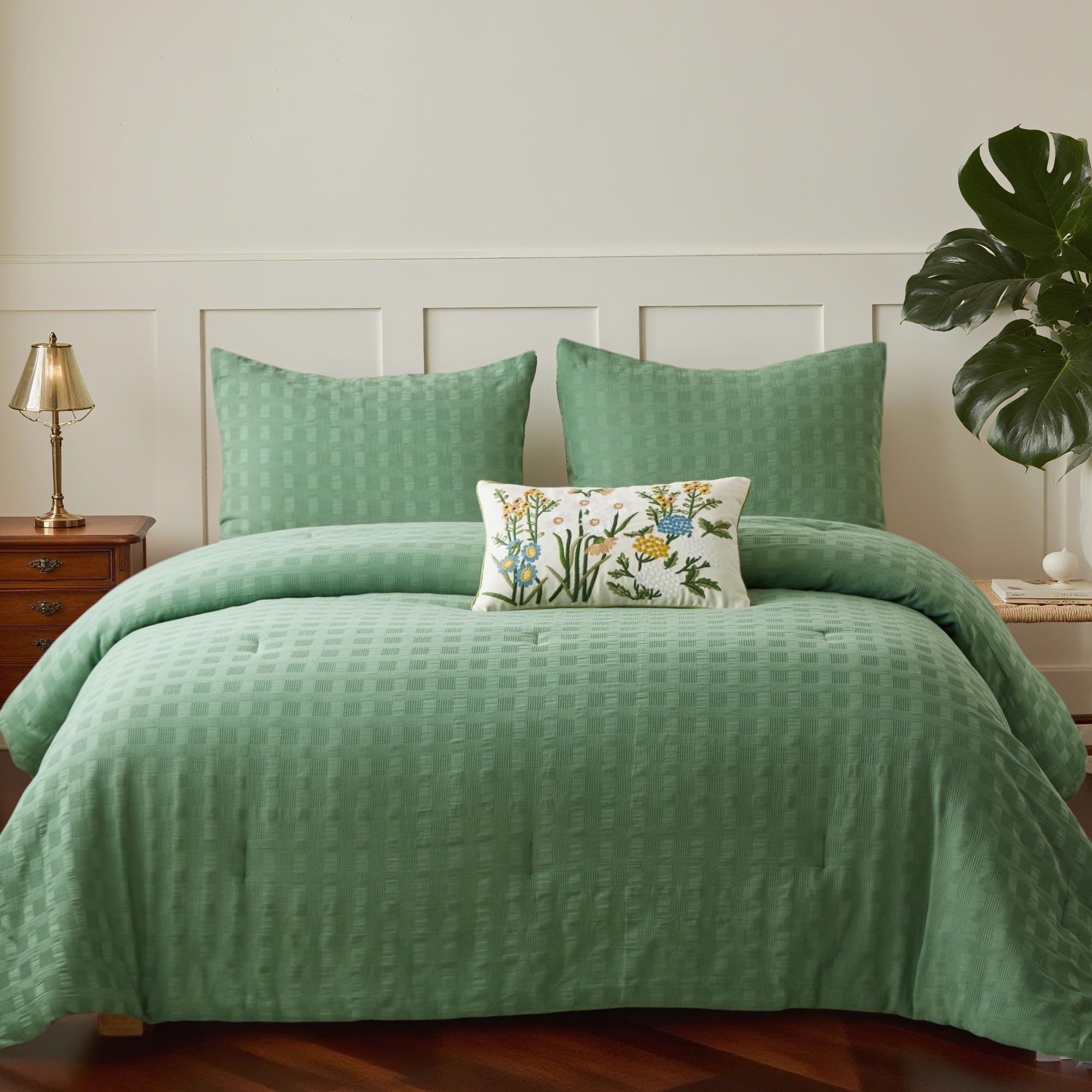Simple&amp;Opulence 100% Cotton Waffle Weaving Comforter Set-3 Pieces Bedding Set(1 Comforter and 2 Pillowcases), Lightweight Soft Breathable Comforter Bed Sets for All Season(Forest Green, Queen)