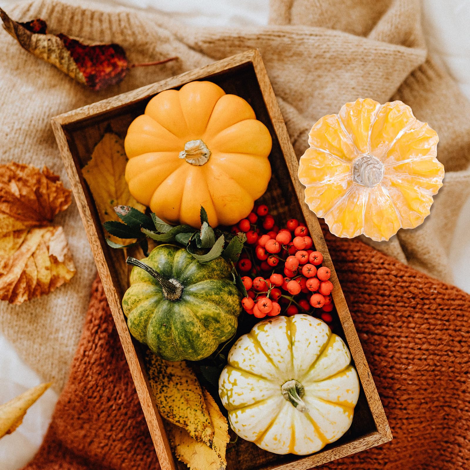 Uonlytech 2 Stück Keramik Kürbis Deko für Halloween und Thanksgiving Kleiner Gelber Kürbis als Außendekoration und Tischdeko Rustikaler Stil und Schlichte Form