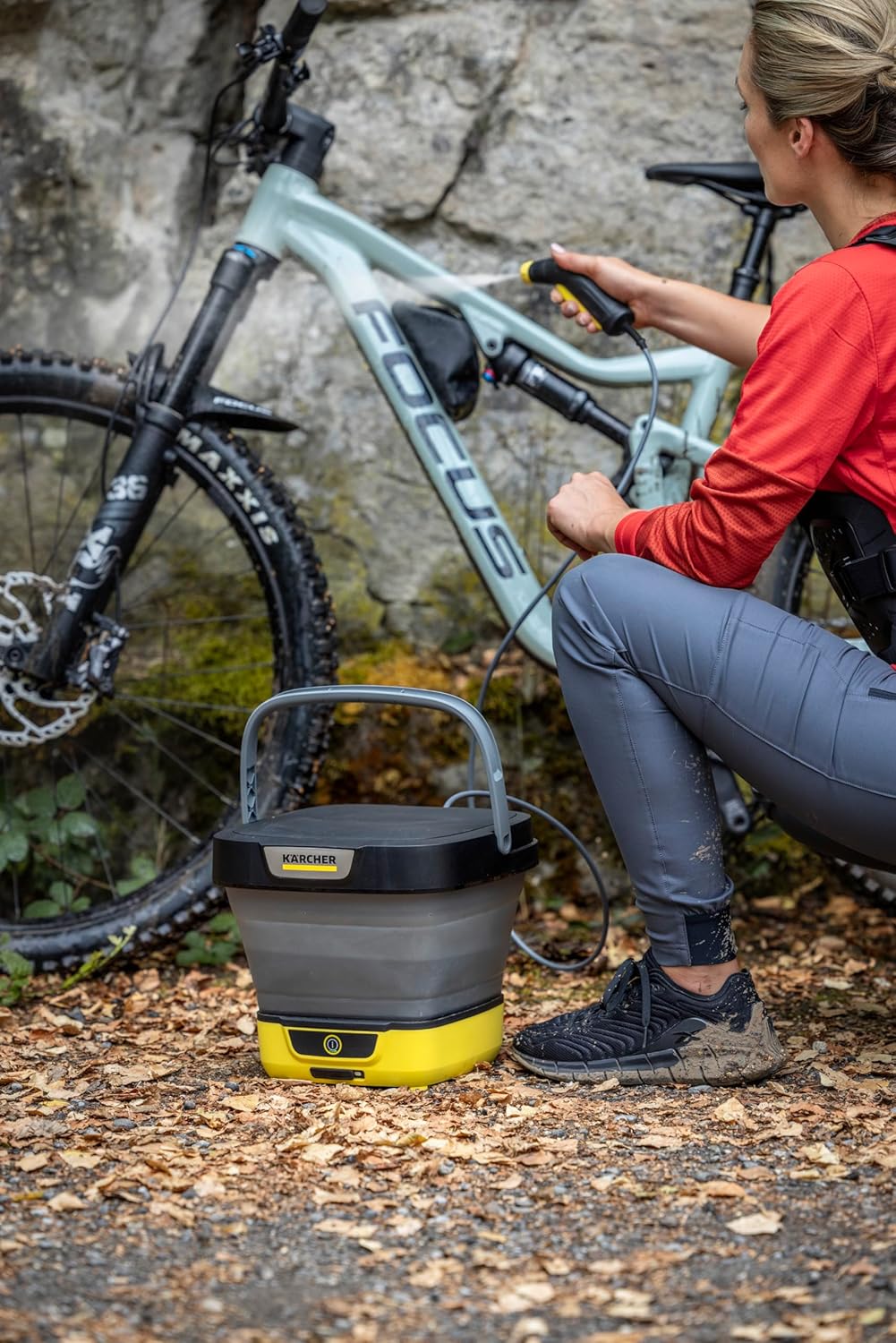 Kärcher Mobile Outdoor Cleaner OC 3 Foldable, Flow rate: 2 l/min, Collapsible Water Tank, Weight: 2.2 kg, Water tank: 8 L, Lithium-Ion Battery