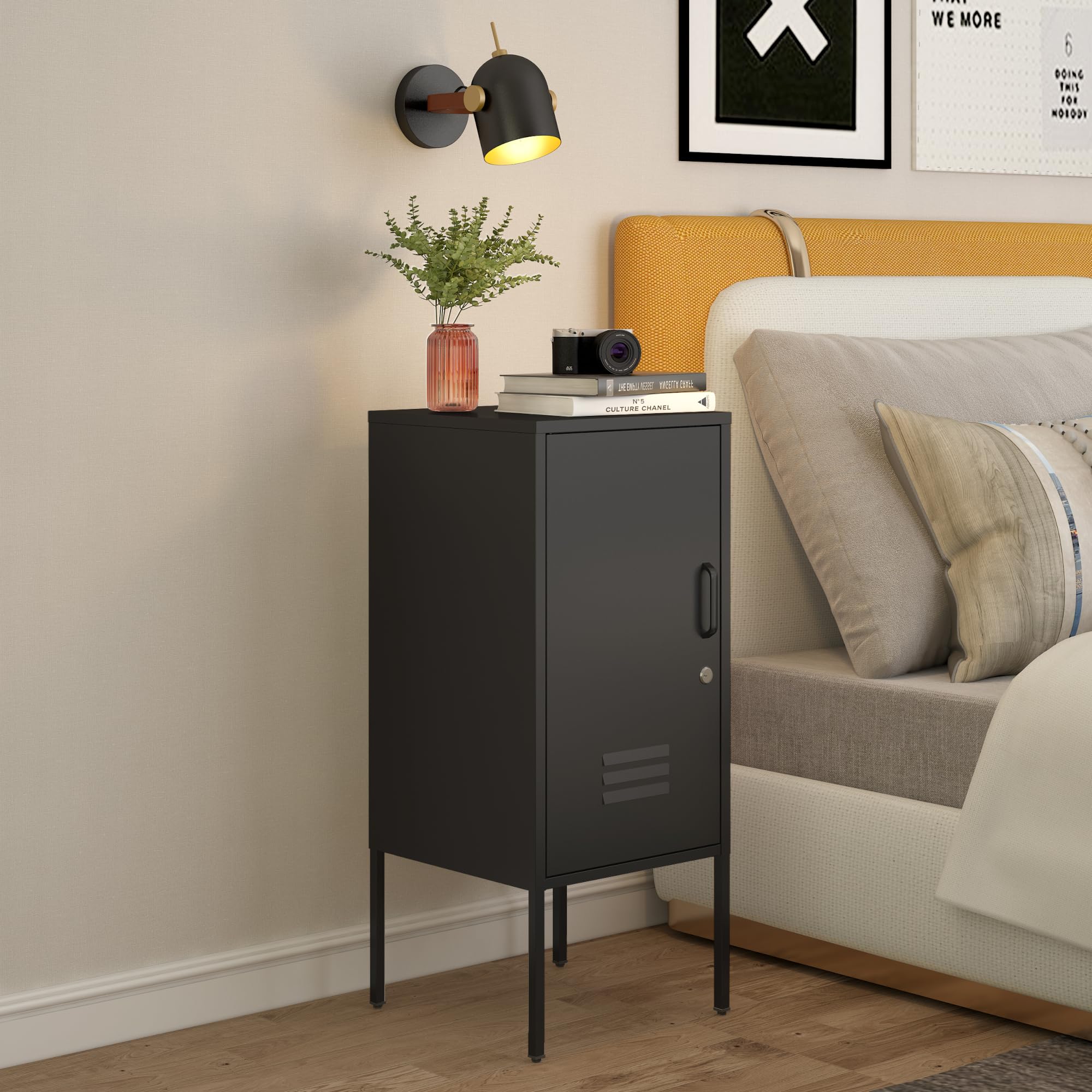 [en.casa] Nachtschrank Hausjärvi 2er Set Nachttisch 82 x 35 x 35 cm Nachtkästchen Beistelltisch mit 1 Tür Metallschrank Beistellschrank abschließbar Büroschrank Stahl Schwarz