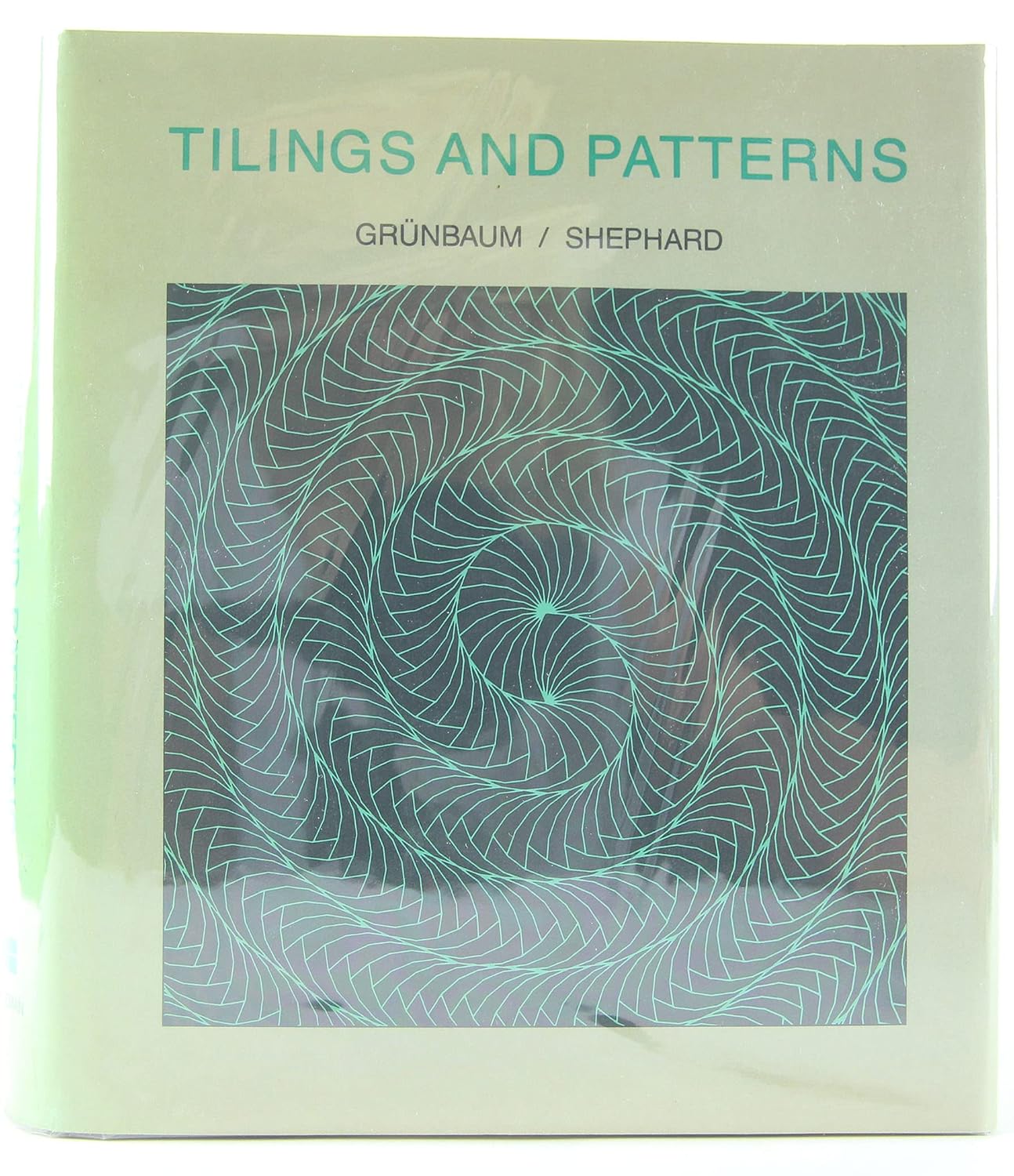 Tilings and Patterns Branko Grunbaum, G. C. Shephard 9780716711933