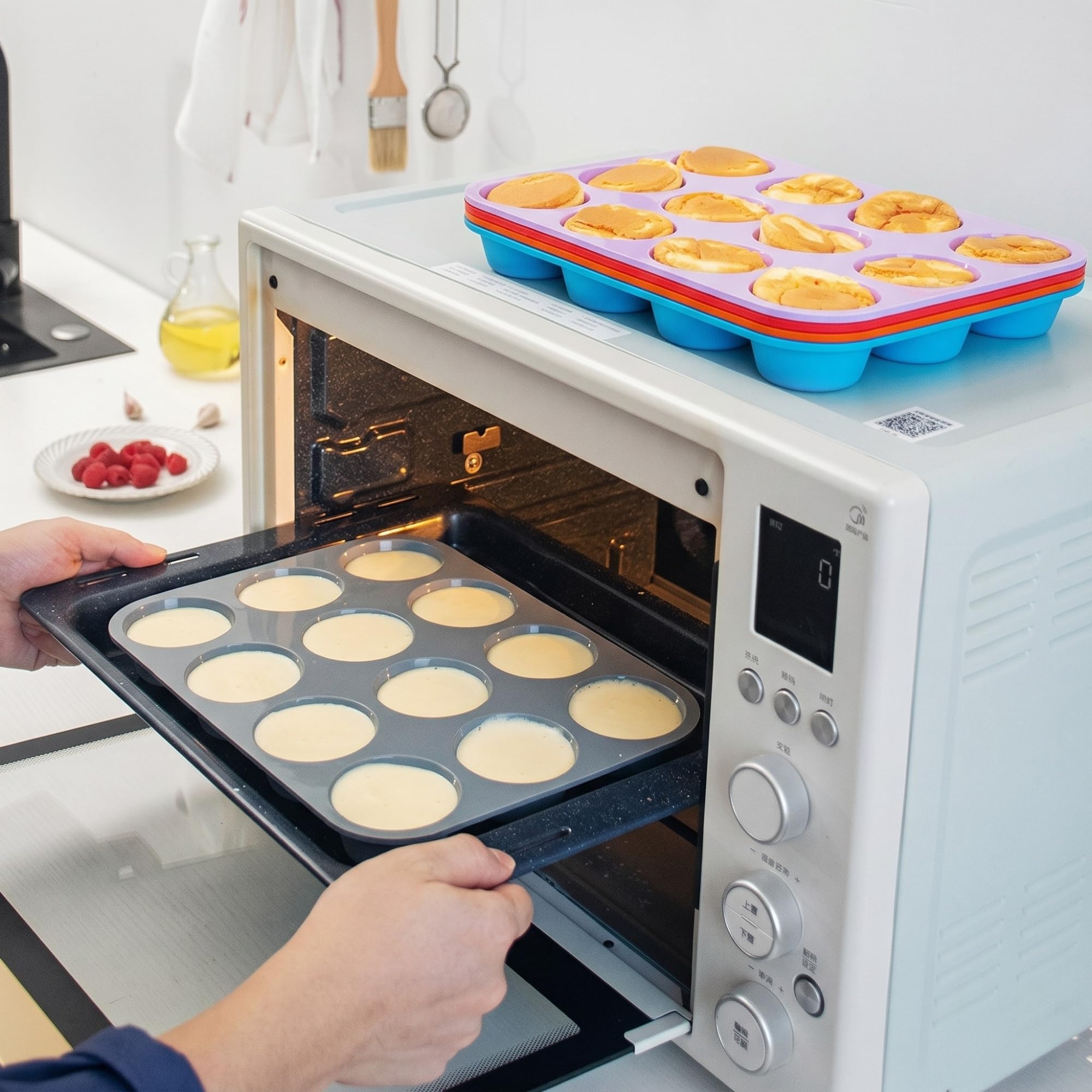 Calessier 12’li Silikon Muffin Kalıbı, Esnek Yapışmaz Cupcake Kek Kalıbı, Kolay Çıkarma ve Temizlik, Fırın Uyumlu, Çok Amaçlı Kek Pasta Tatlı Yapımı İçin Ev Tipi Silikon Muffin Kalıbı