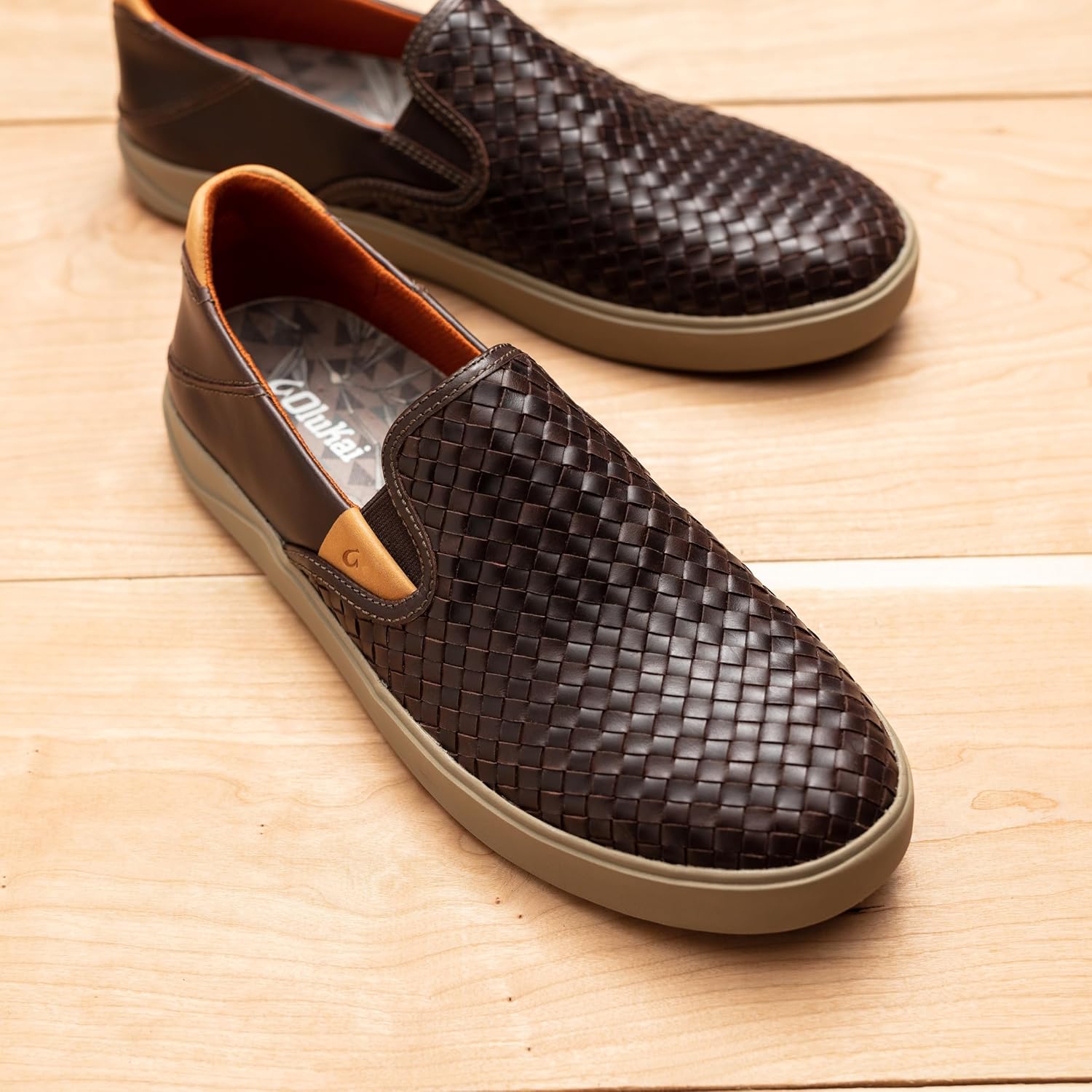 OLUKAI Lae'ahi Lauhala Men's Woven Leather Shoes, Versatile Everyday Leather Sneakers, Easy Slip On Design, All-Day Wear & Comfort - Image 3
