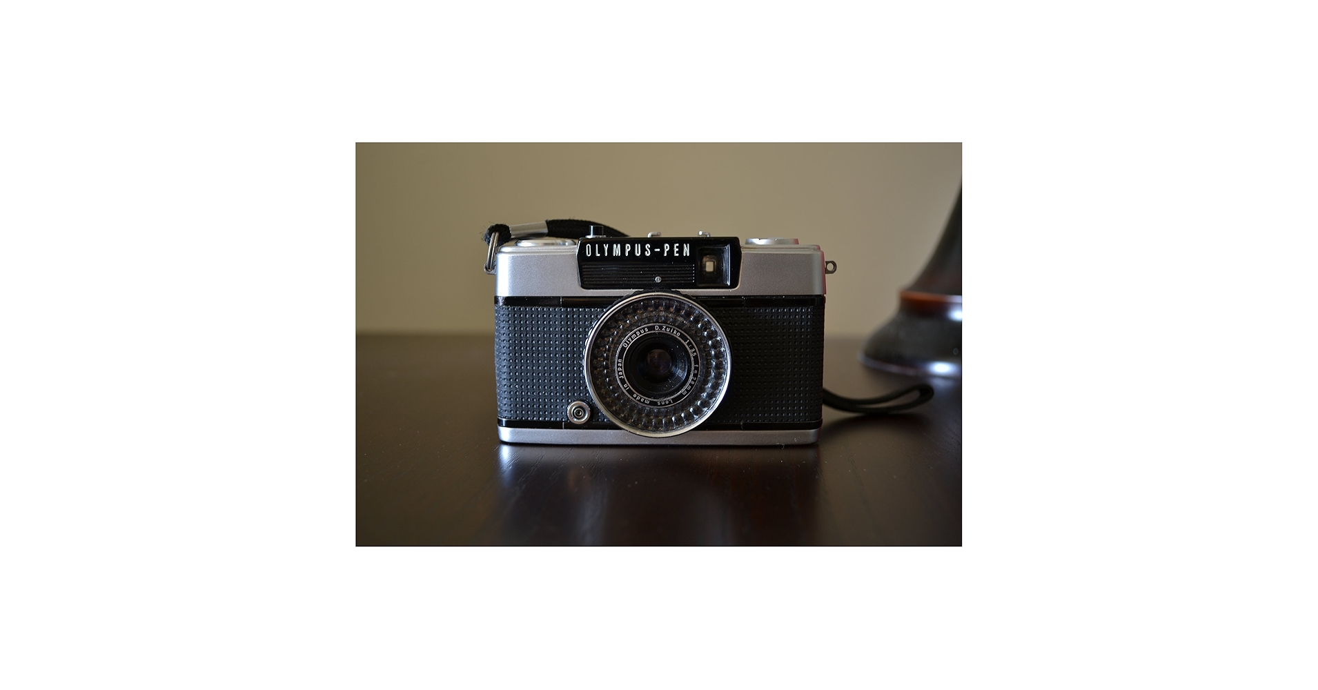 ねむ OLYMPUS PEN EE-3 Amazon.com : Olympus Pen EE-3 Half Frame 35mm Camera With