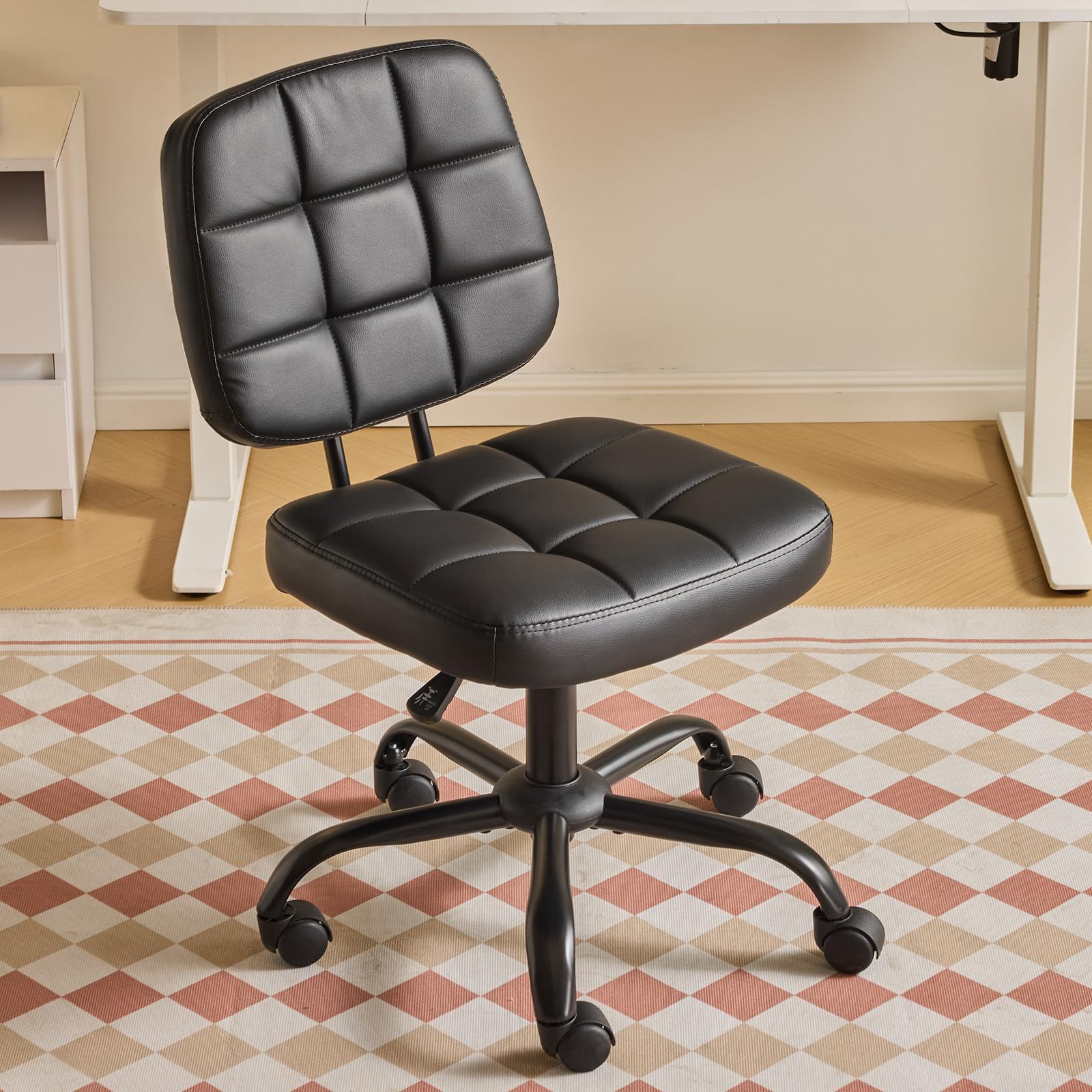 Bonnlo Silla de Oficina con Ruedas, Asiento Cómodo y Giratorio, Regulable en Altura, Ideal para Ordenador y Jornada de Trabajo, Negro