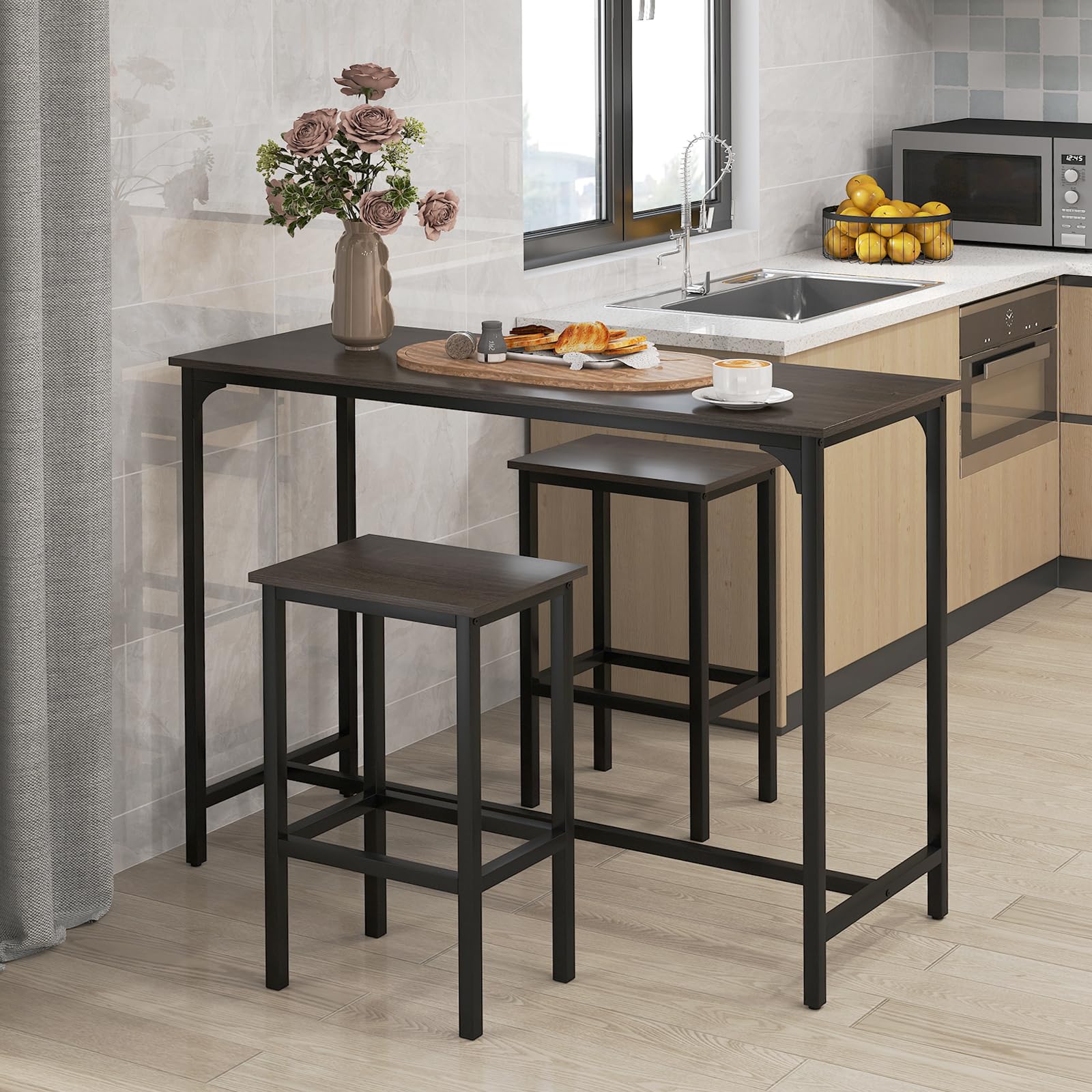 GIANTEX Juego de Muebles de Bar 3 Piezas, Mesa de Bar Rectangular y 2 Taburetes con Reposapiés, Diseño Compacto, para 2 Personas, Muebles para Comedor, Cocina (Gris)