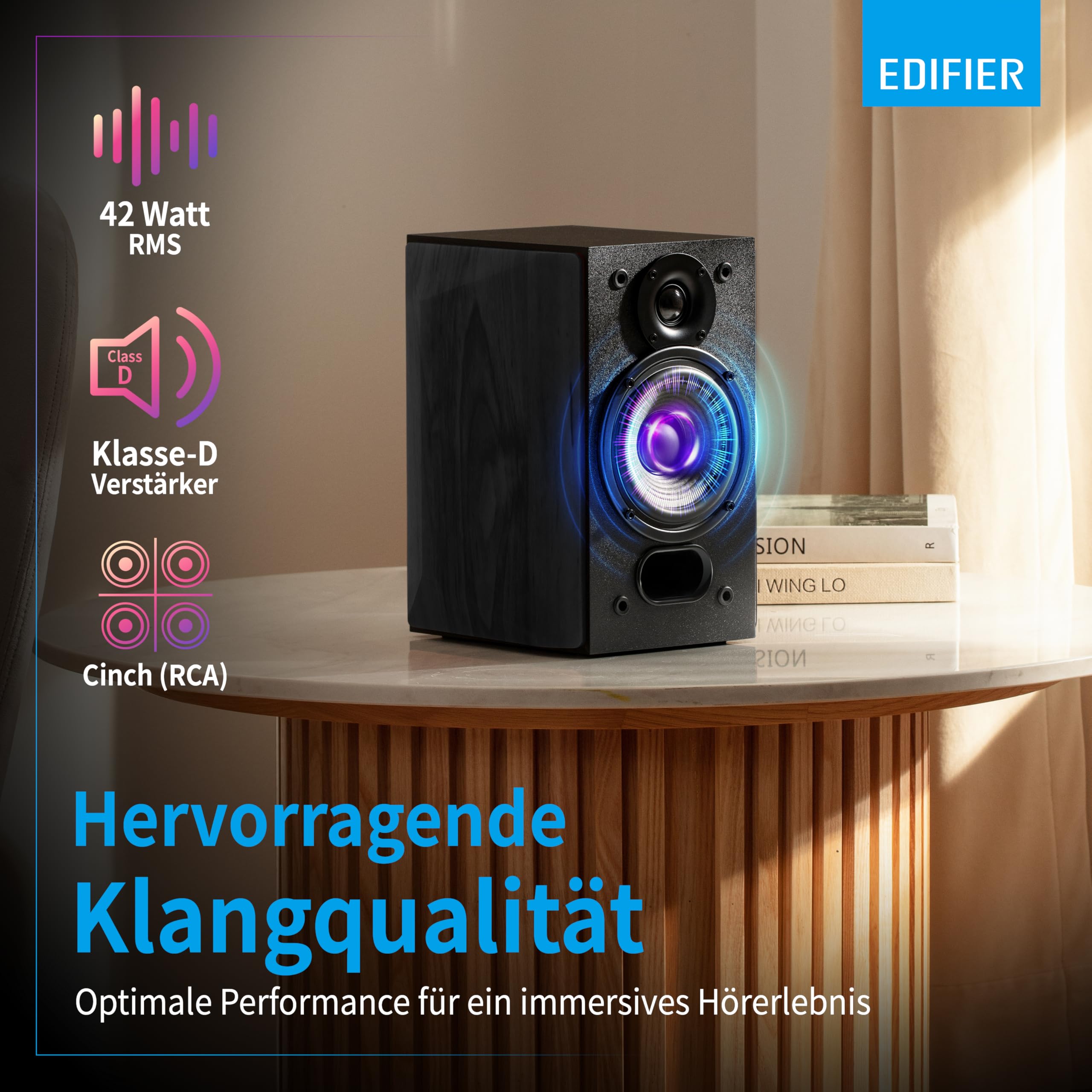 EDIFIER Studio R1380T 2.0 Regallautsprecher-System (42 Watt) im Echtholzgehäuse (MDF). Zwei LINE IN Anschlüsse. Infrarot-Fernbedienung und seitliche Bedienelemente für Bässe, Höhen und Lautstärke.