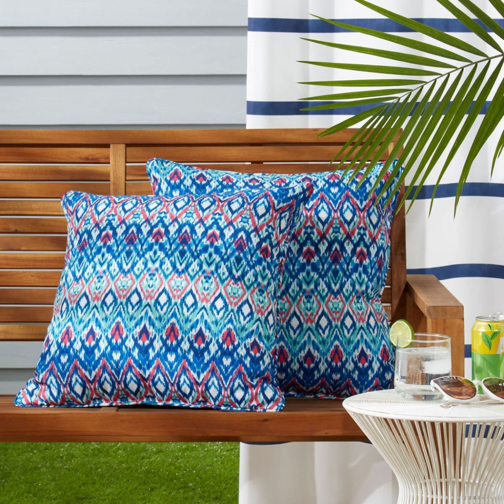 Tommy Bahama seat cushionsIndoor/outdoor seat cushions