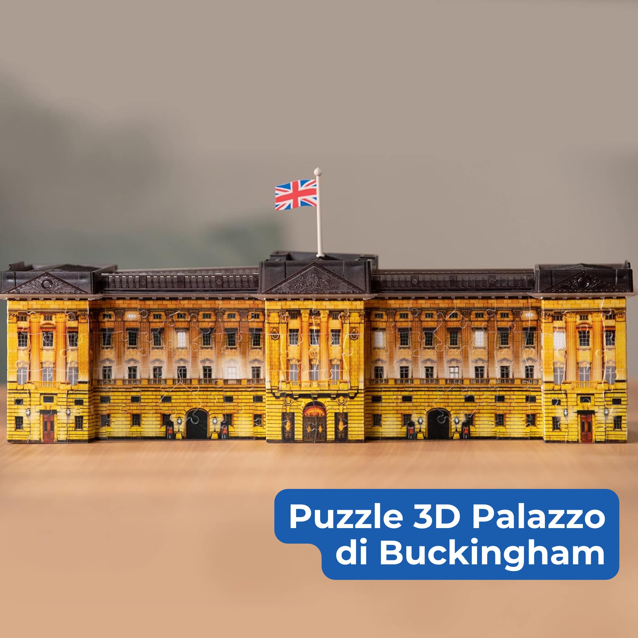 Ravensburger - Puzzle 3D Buckingham Palace Notturno LED, 237 Pezzi | Puzzle 3D LED Buckingham Palace da 237 pezzi, replica notturna di Londra da costruire, decorazione per casa e idea regalo.