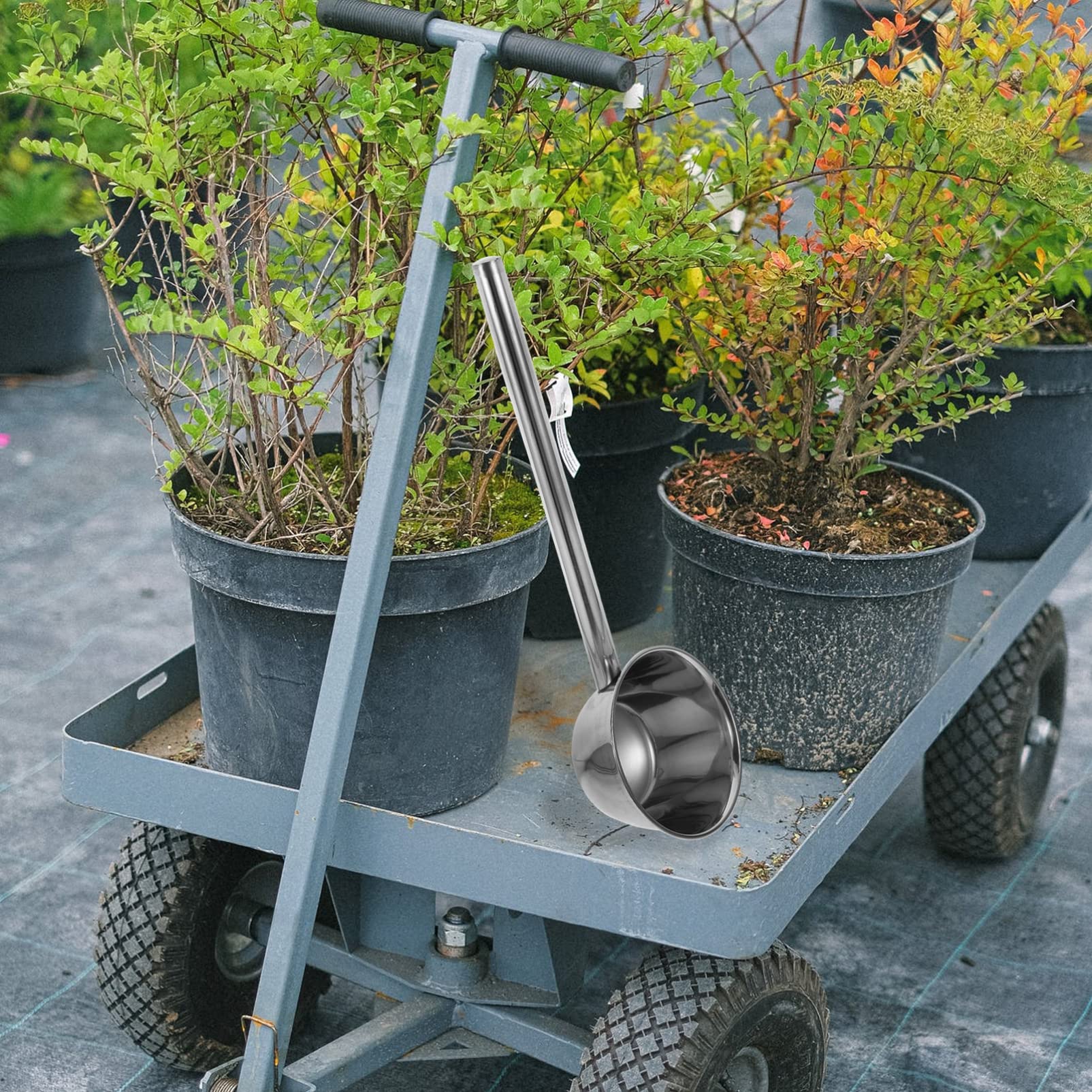 Cabilock 1 pelle d'arrosage de jardinage à long manche en acier inoxydable – Louche à long manche en acier inoxydable pour servir et arroser facilement la soupe – Parfait pour la maison et le jardin