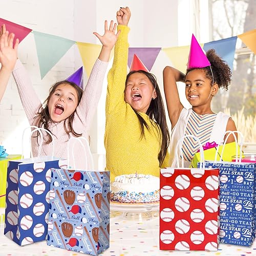 Miniatura 7 de AnyDesign Paquete de 12 bolsas de regalo de béisbol con asa, 4 diseños de papel rojo y azul, bolsas de dulces para regalos de fiesta de cumpleaños,