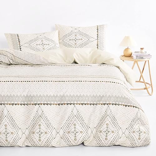 Wake In Cloud - Juego de edredón rústico de retazos, ropa de cama de Navidad roja y negra, estampado de oso y alce, 100% tela de algodón con relleno