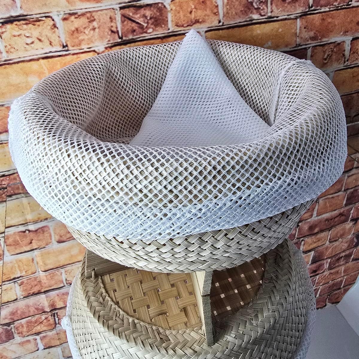 Thai Bamboo Sticky Rice Steamer Basket 7” with 2 Free Cotton Cloths | Handmade Traditional Thai Kitchenware for Authentic Sticky Rice | Natural Bamboo Cooking Tool | Premium Quality | Easy to Use