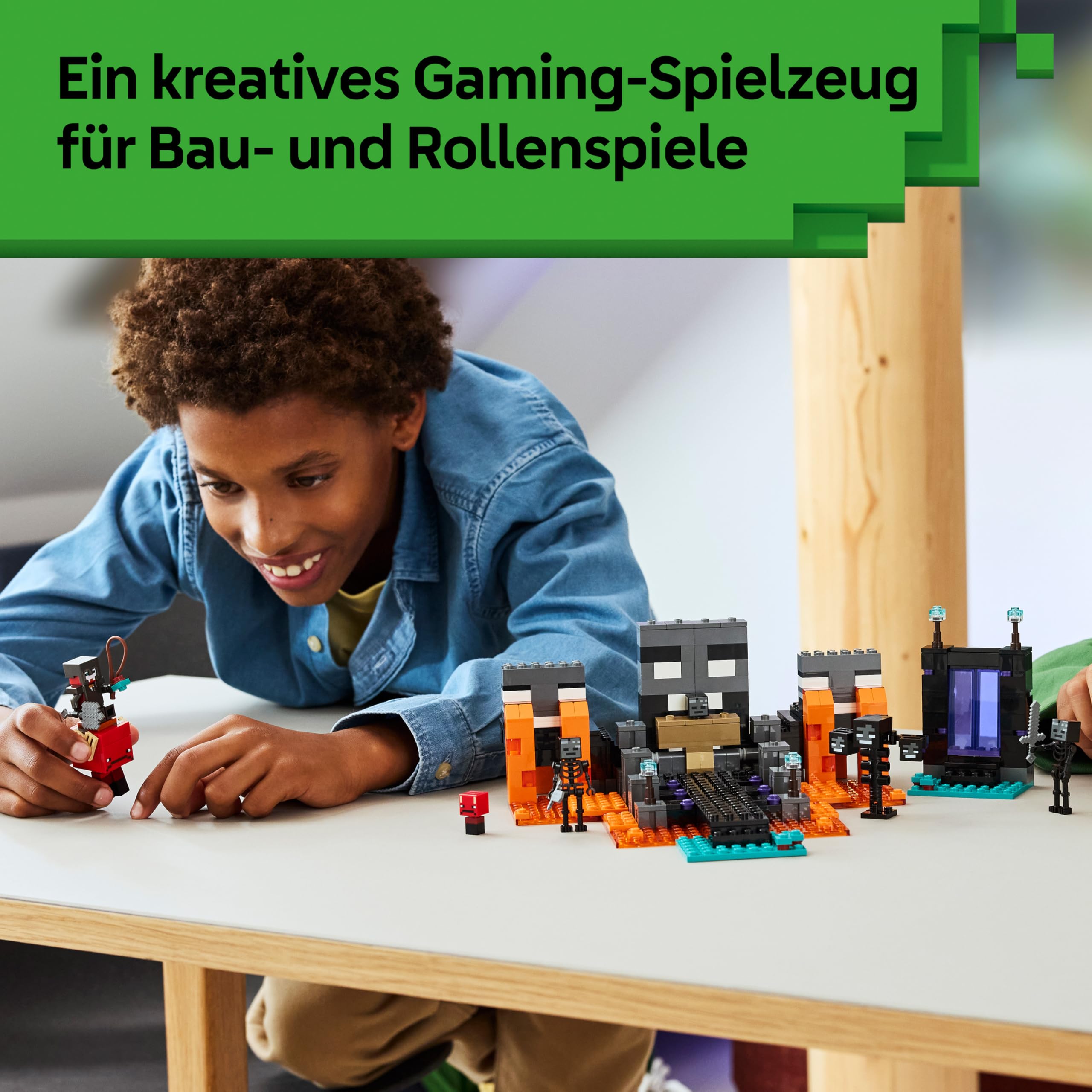 LEGO Minecraft Duell mit dem Wither - Geschenk für Junge Gamer - Merchandising für Fans - Minecraft - Bauset mit vielen Kreaturen und Werkbank für Jungen und Mädchen ab 8 Jahren - 21590