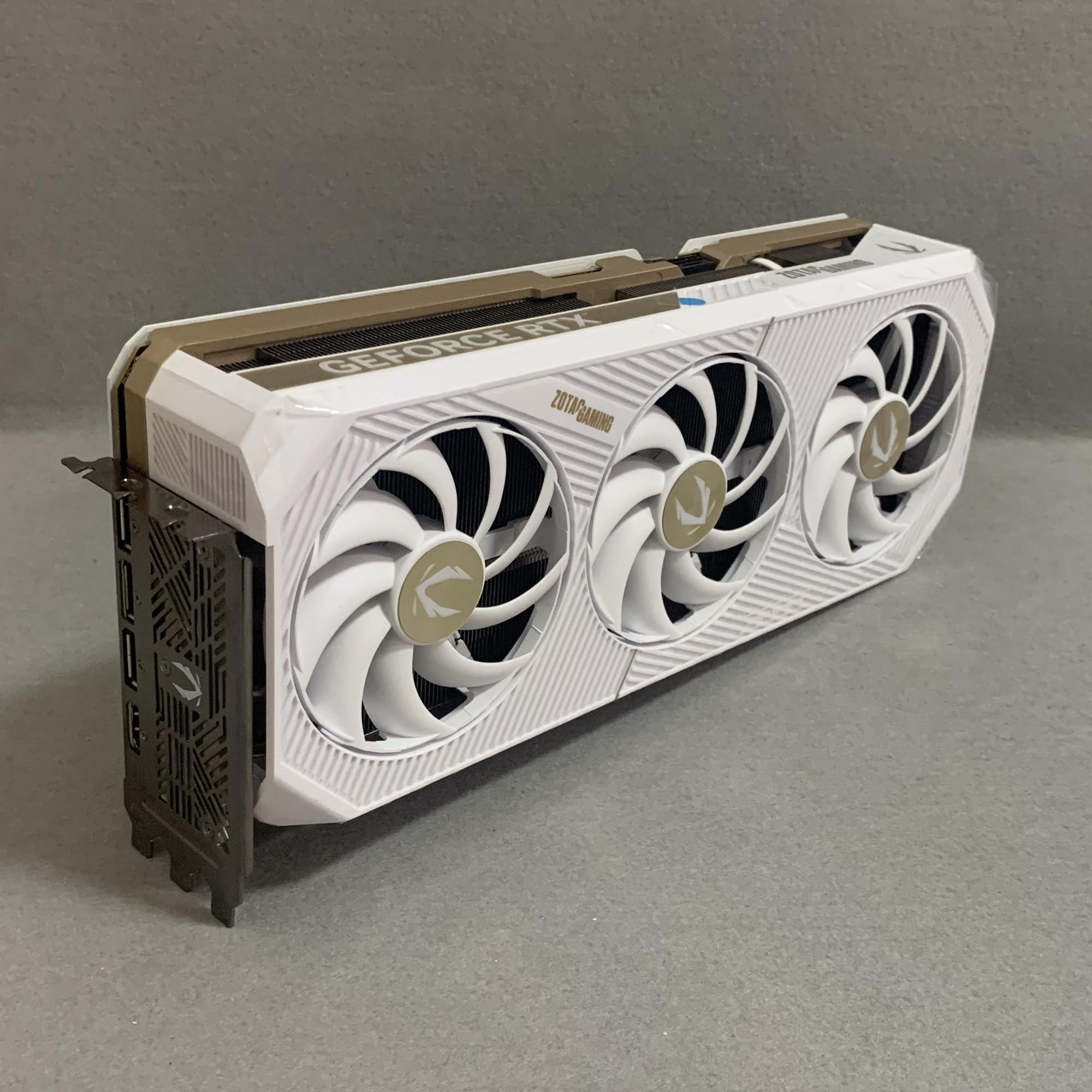 ジャンク品】ZOTAC GeForce RTX 5090 SOLID A*s様 【ジャンク品】ZOTAC