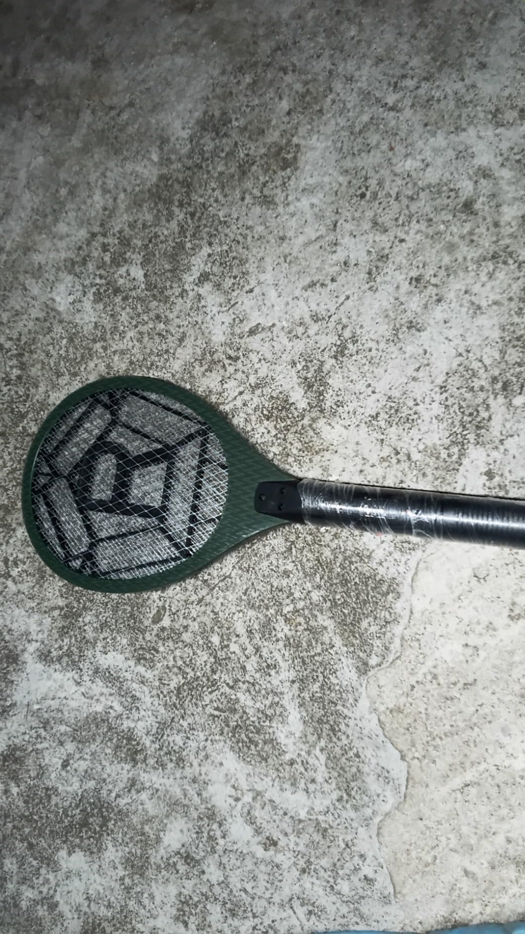 Weird Wolf Mosquito Racket Bat Rechargeable Electric Fly Swatter ...