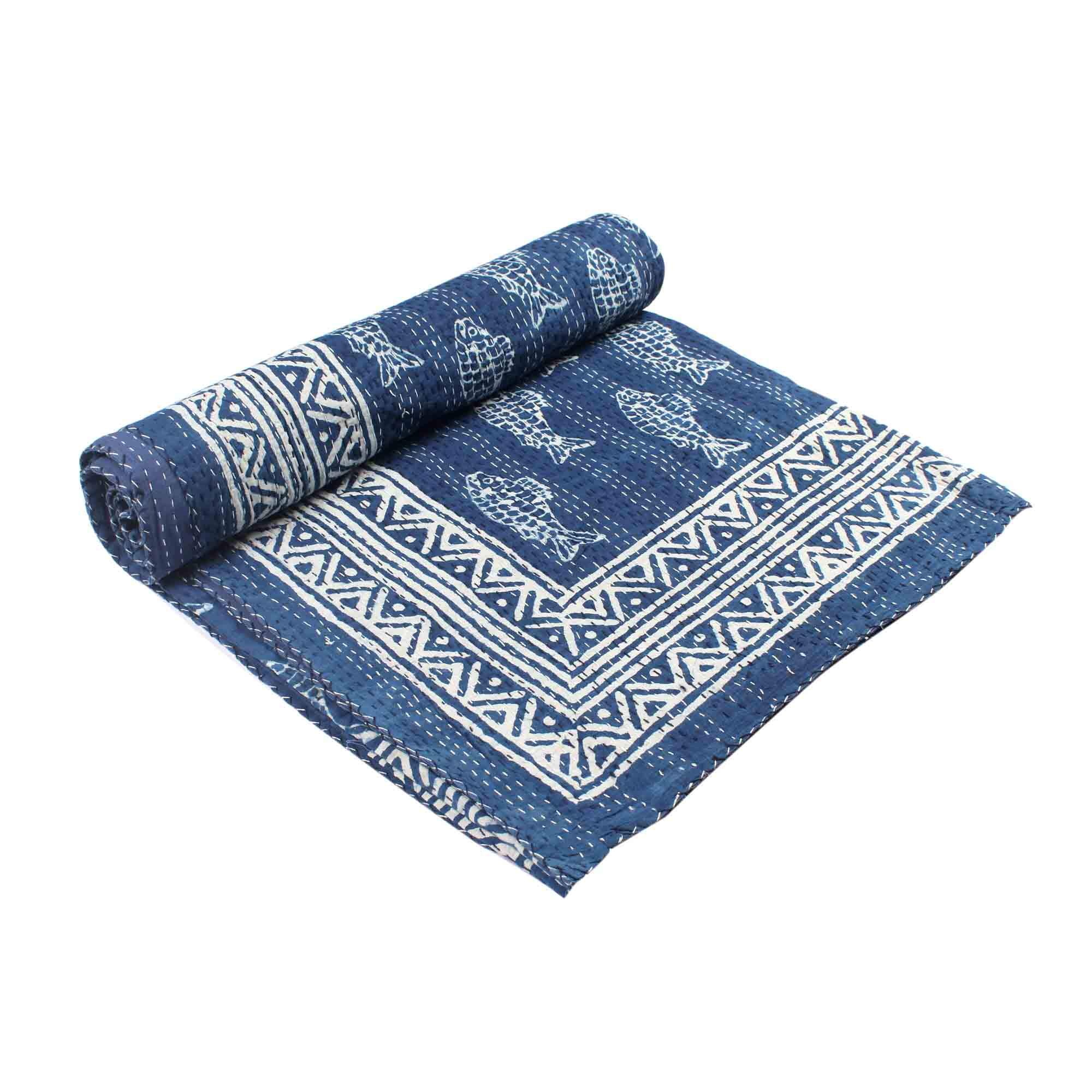 Kantha quilt en coton imprimé main : couvre-lit indien chic