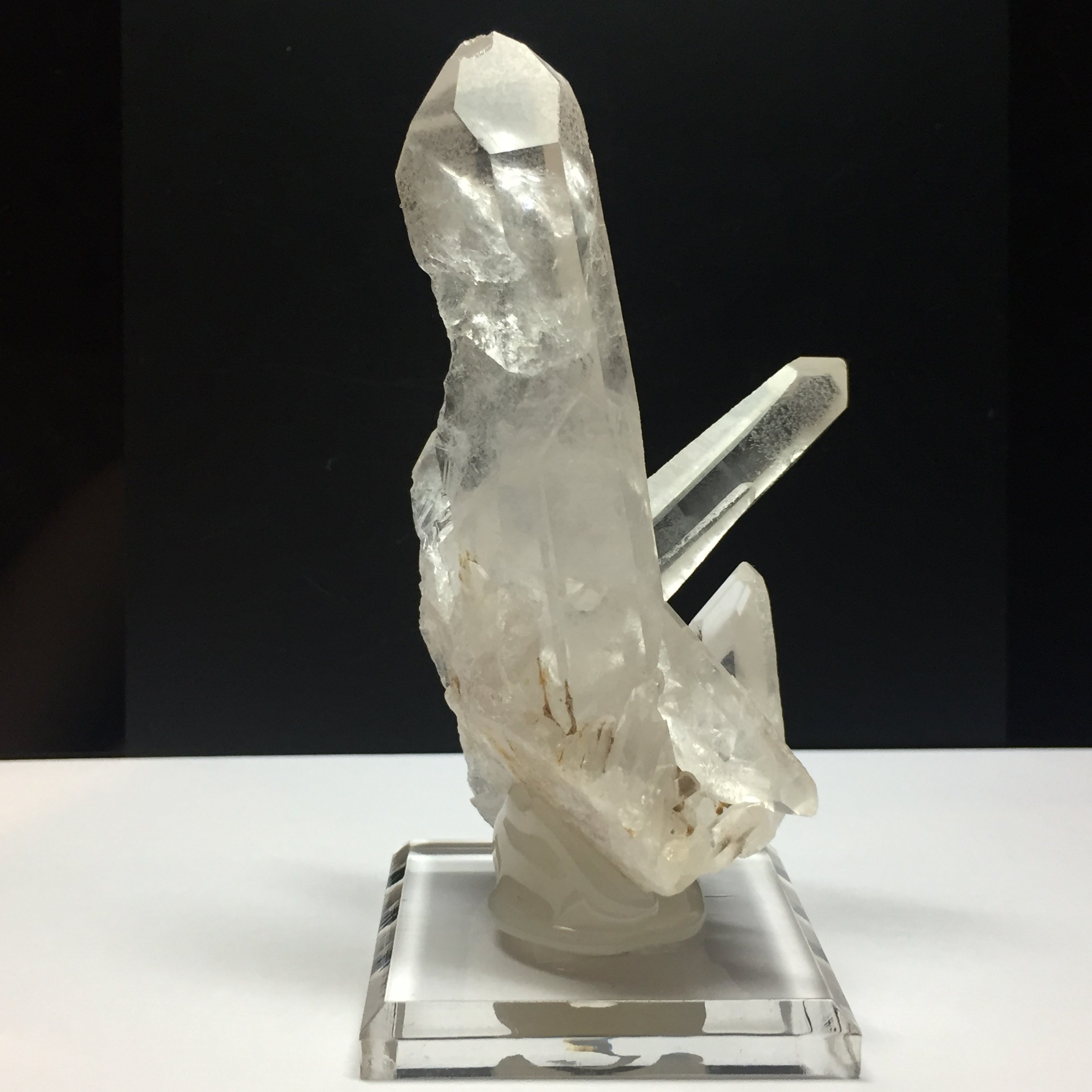 Amazon.co.jp: 【ブラジル ミナスゼライス コリント産 水晶 原石】水晶