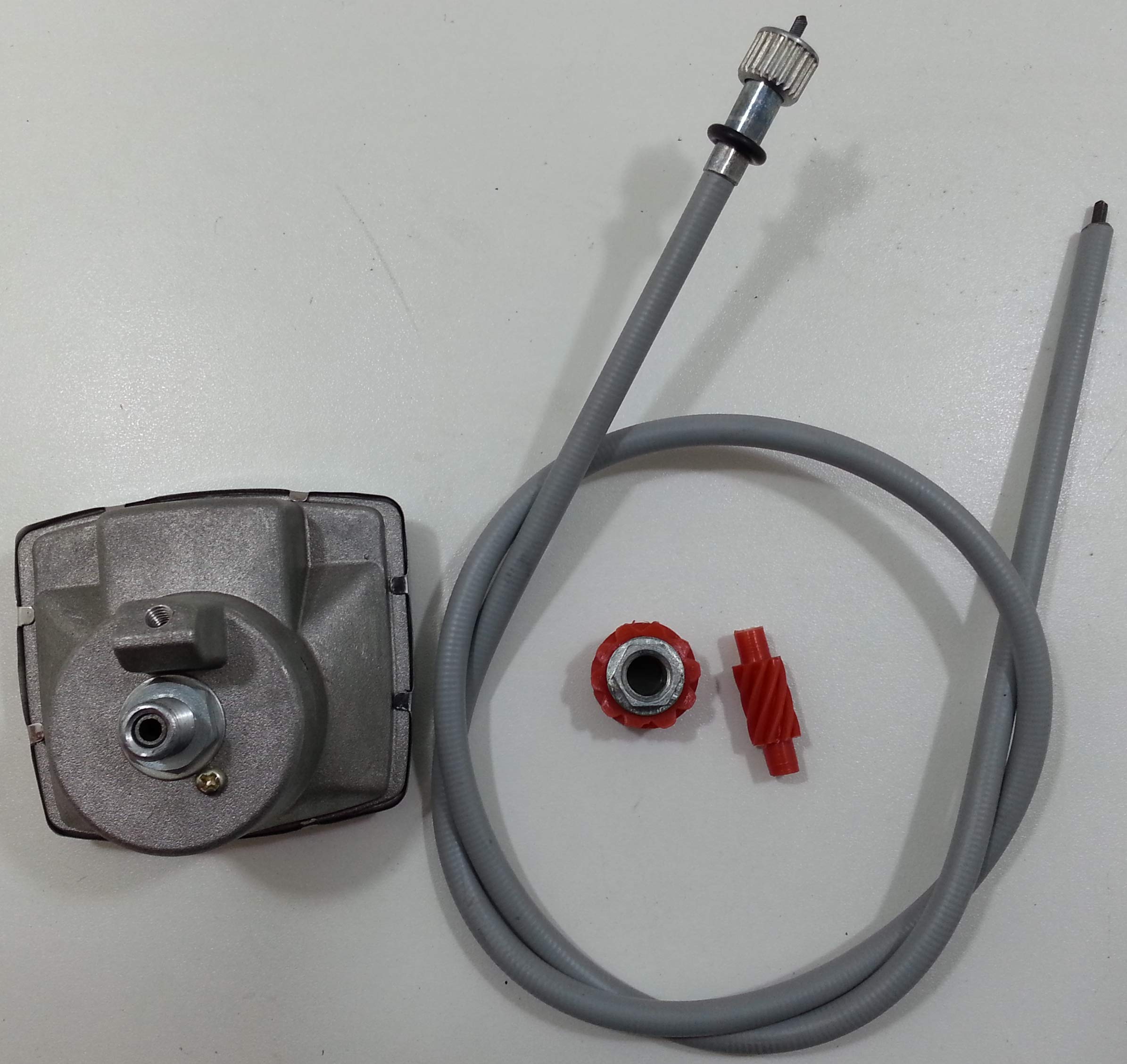 CONTA KM compatibile con vespa 50cc 3/4 marce/compatibile con vespa special 50cc contachilometri trasmissione + ingranaggi + tachimetro