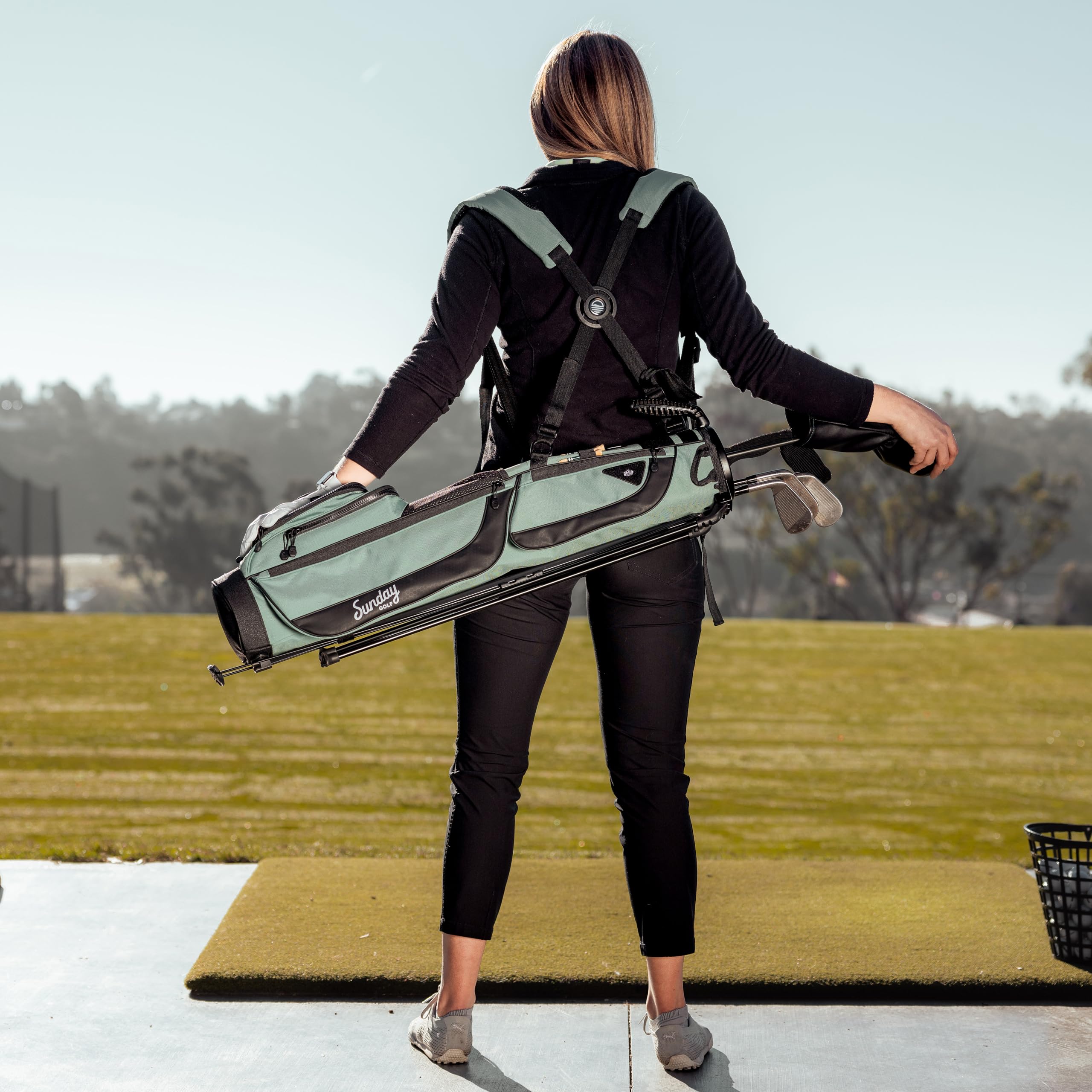 Sunday Golf Bolsa Loma XL - Bolsa Liviana con Correa y Soporte - Bolsa de Golf Pitch n Putt fácil de Transportar - Par 3 y Campos ejecutivos, 3.4 Libras