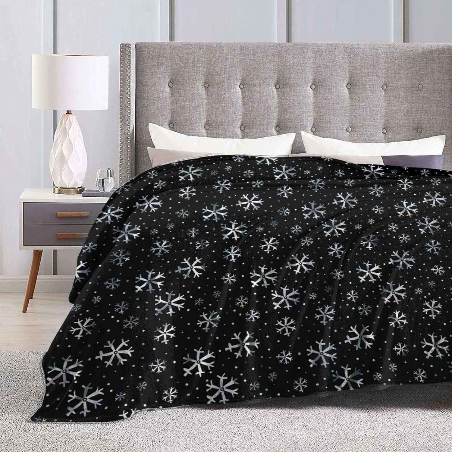 Winter Snowflakes Black Fleece Blanket Lightweight Ultra-Soft Christmas Throw Blanket for Sofa Couch Bed Camping Travel - Super Soft Cozy Microfiber Blanket 60"X50" - Image 6