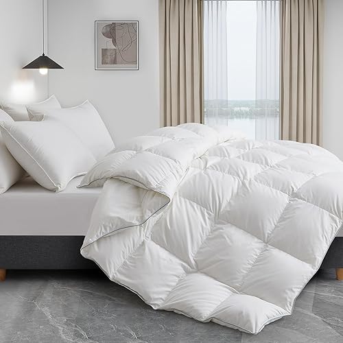 Duvet Insert, White All Season Duvet, Lightweight Quilt, Down Alternative Hotel Comforter with Corner Tabs (White, King)