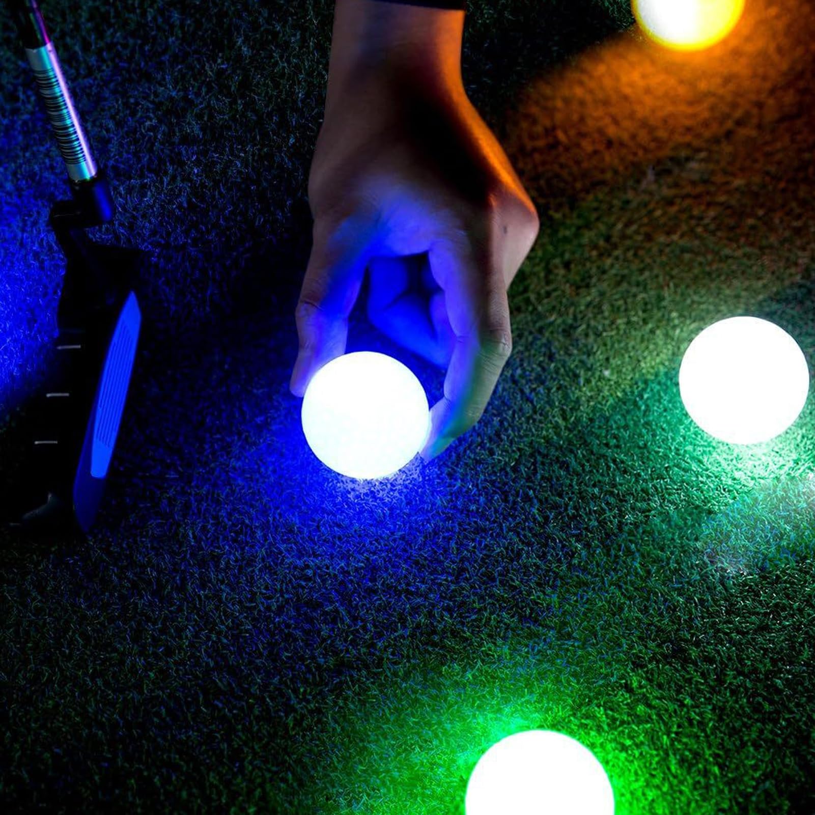 Amazon.co.jp: ZNLAKU 光るゴルフボール ナイター 発光 LED内蔵 5-8