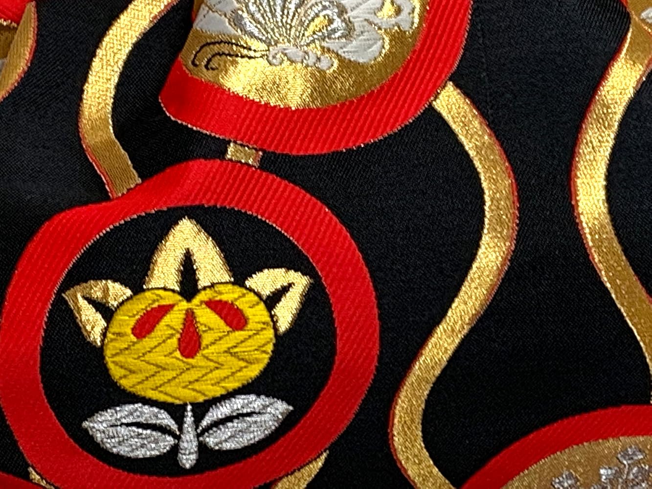 七五三　作り帯　だらり帯　二部式　黒金系　子供　着物　袋帯 七五三 作り帯 だらり帯 二部式 黒金系 子供 着物 袋帯 七五三 正絹