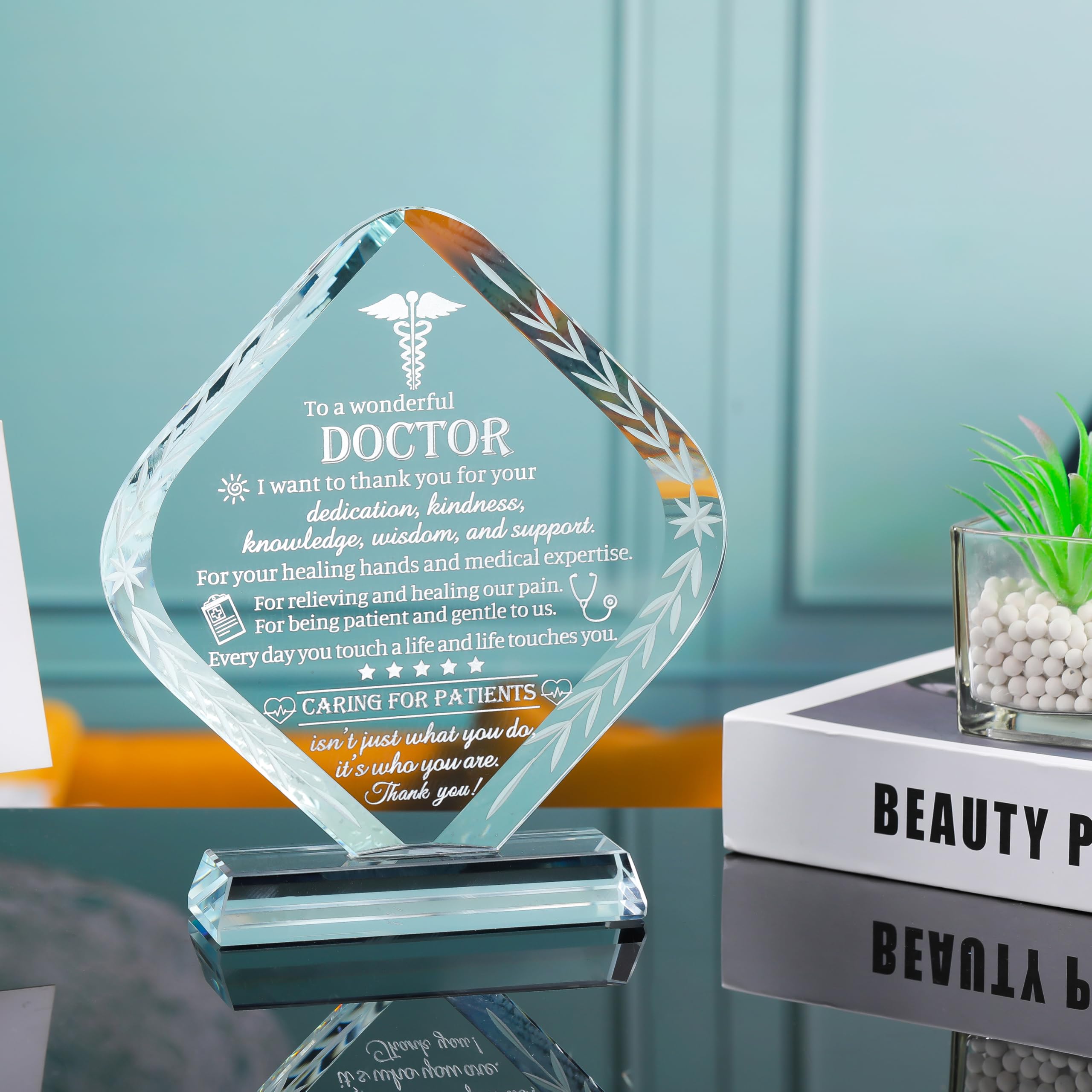 Movdyka Doctor Appreciation Gifts for Men Women Engraved Crystal Plaque Keepsakes Doctor Thank You Gift for Him Her Doctors Day Present Christmas Thanksgiving Birthday Retirement Best Dr. Decor