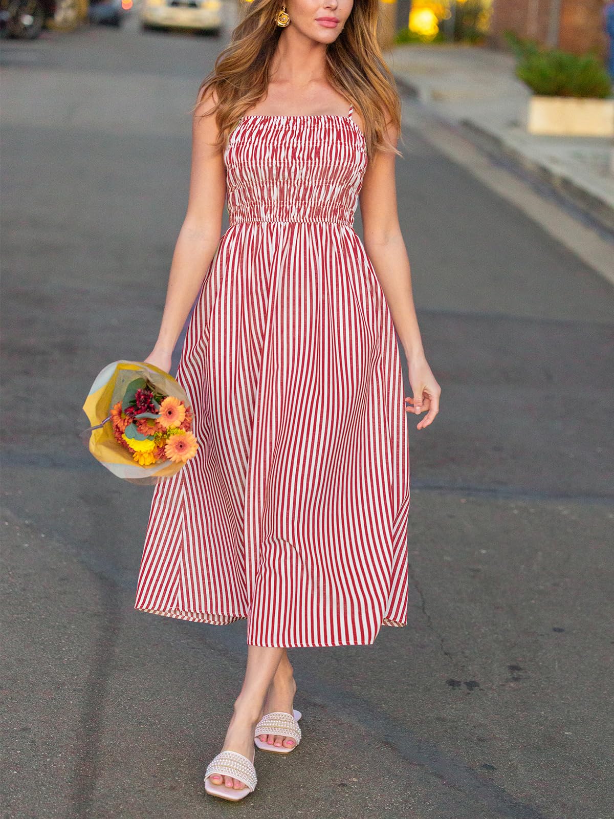 CUPSHE Robe longue à smocks à rayures pour femme - Bretelles spaghetti - Robe d'été fluide - Robe d'été longue pour la plage et les vacances