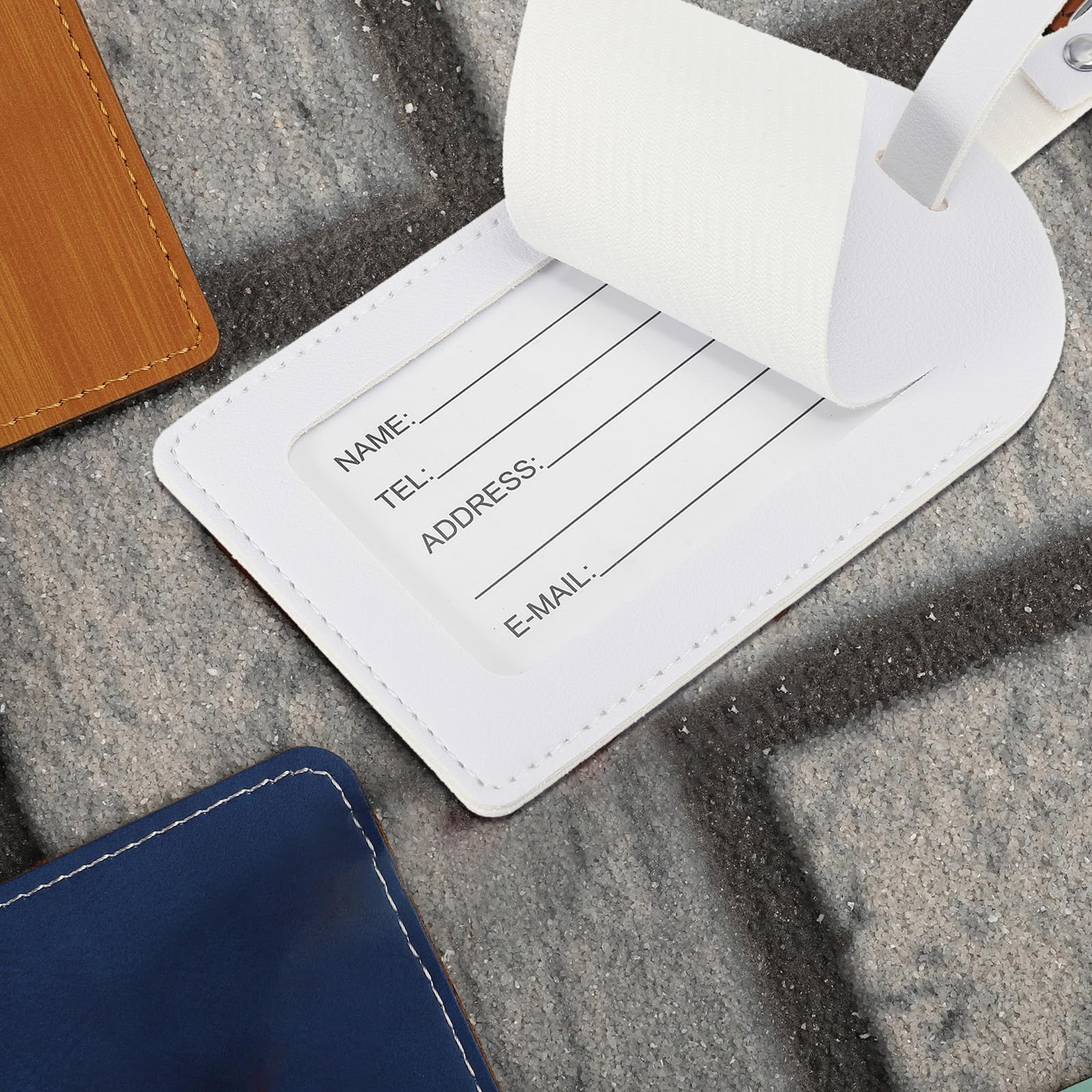 PATIKIL Etichetta Per Bagaglio In Pelle, 50 Pz Etichette Per Valigie In Pu Per Bagagli Accessori Essenziali Per Viaggi In Aereo, Bianco