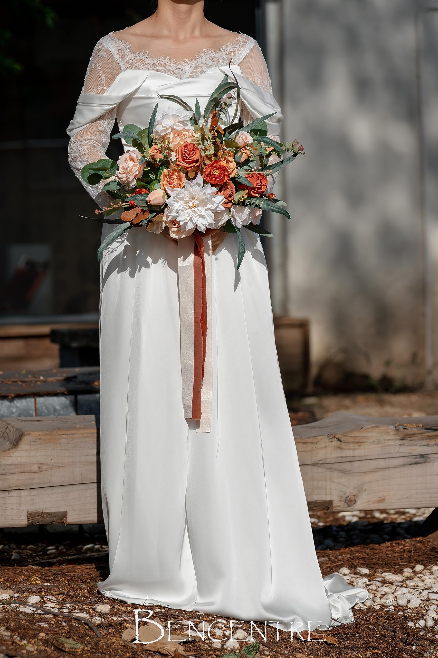 Amazon｜BENCENTRE 14インチ テラコッタローズ ウェディングブーケ