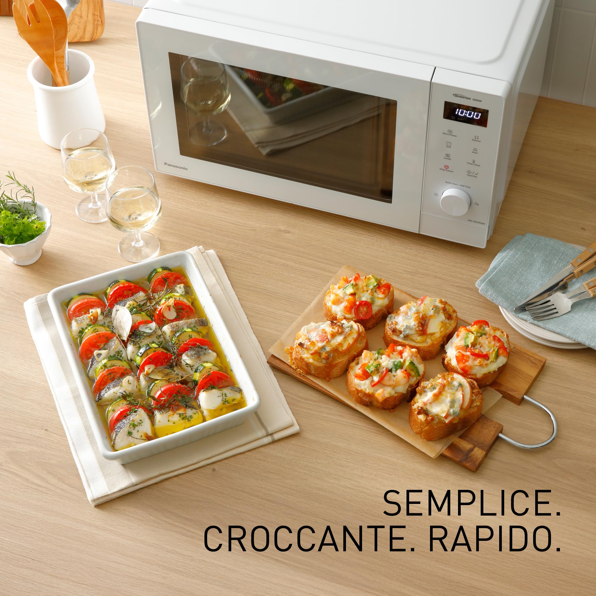 Panasonic NN-GD34QWEPG Forno Microonde con Grill 29L, 1000W, Scongelamento Automatico, Cottura Combinata, Timer, Bianco