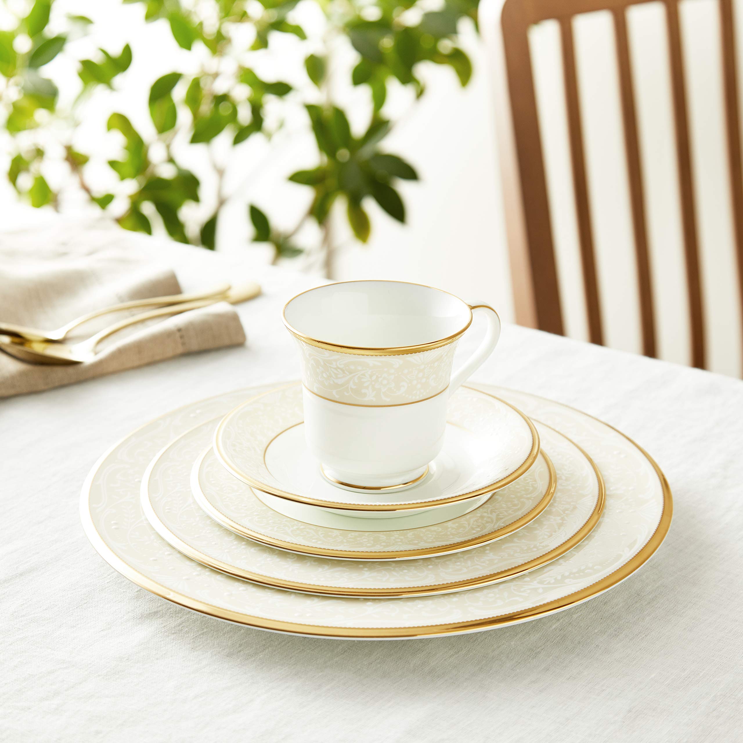 ノリタケWHITE PALACEディナープレート5枚セット Amazon.com