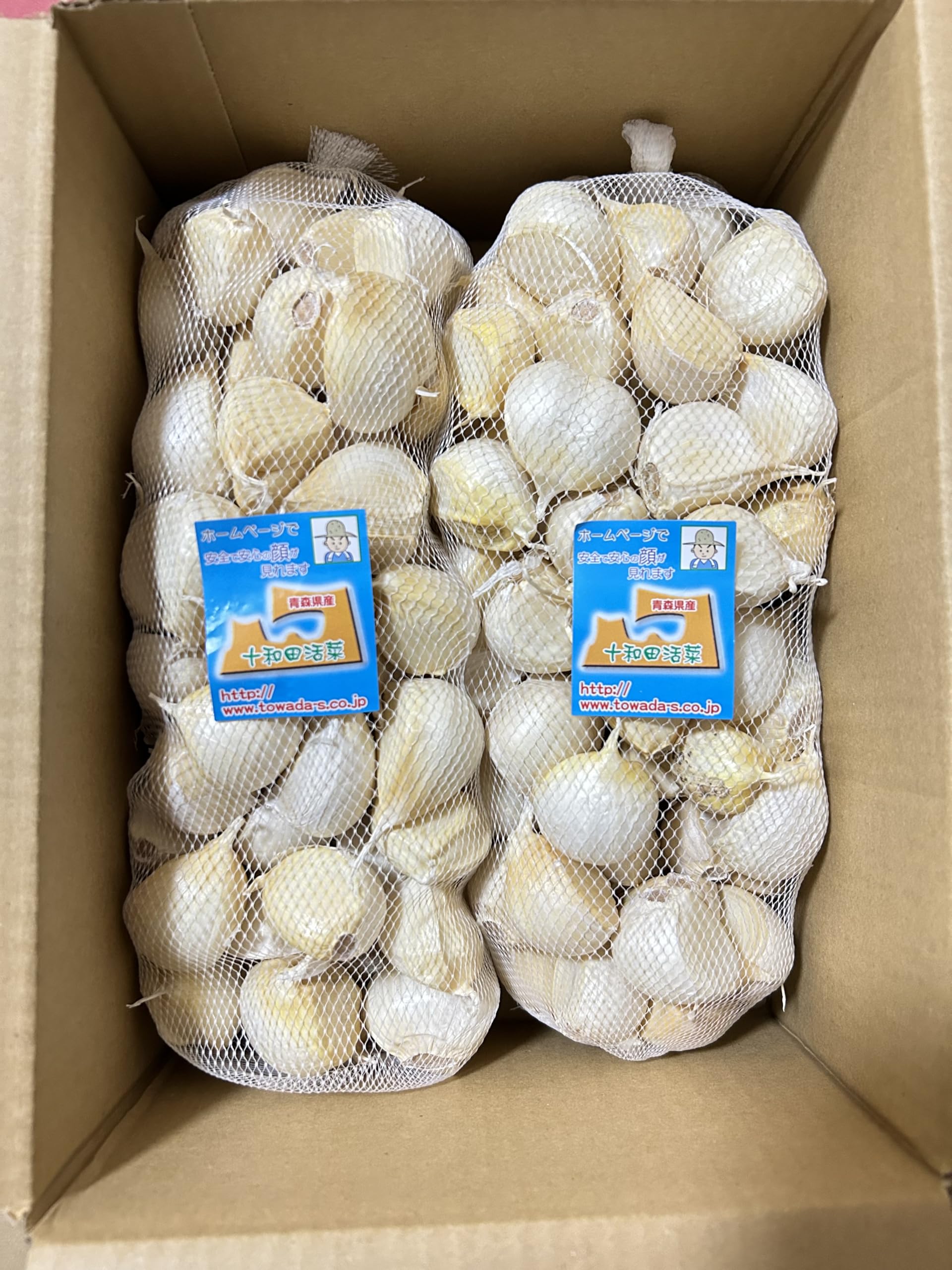 Amazon.co.jp: 青森 にんにく大粒 バラ 2キロ 国産ニンニク 青森 ばら