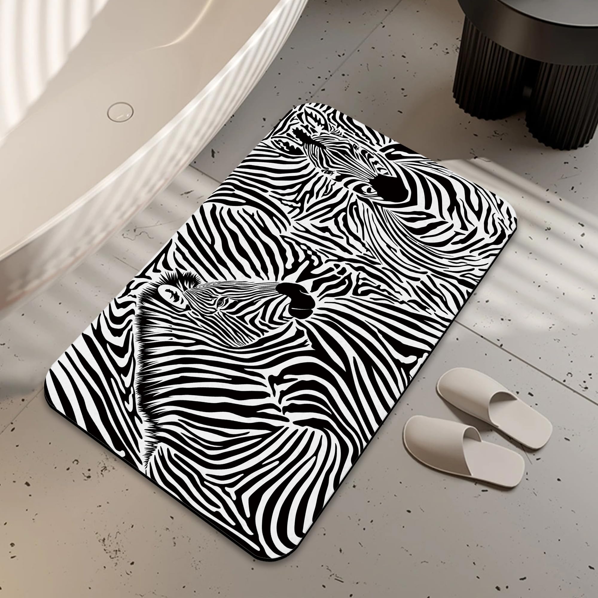 LUOENY Bath Mat Non Slip Backing Thin Camouflage Bathroom Rug Fit Under Door Quick Dry Absorbent Bathroom Floor Mat Shower Rug for in Front of Bathtub Shower 75x43 cm