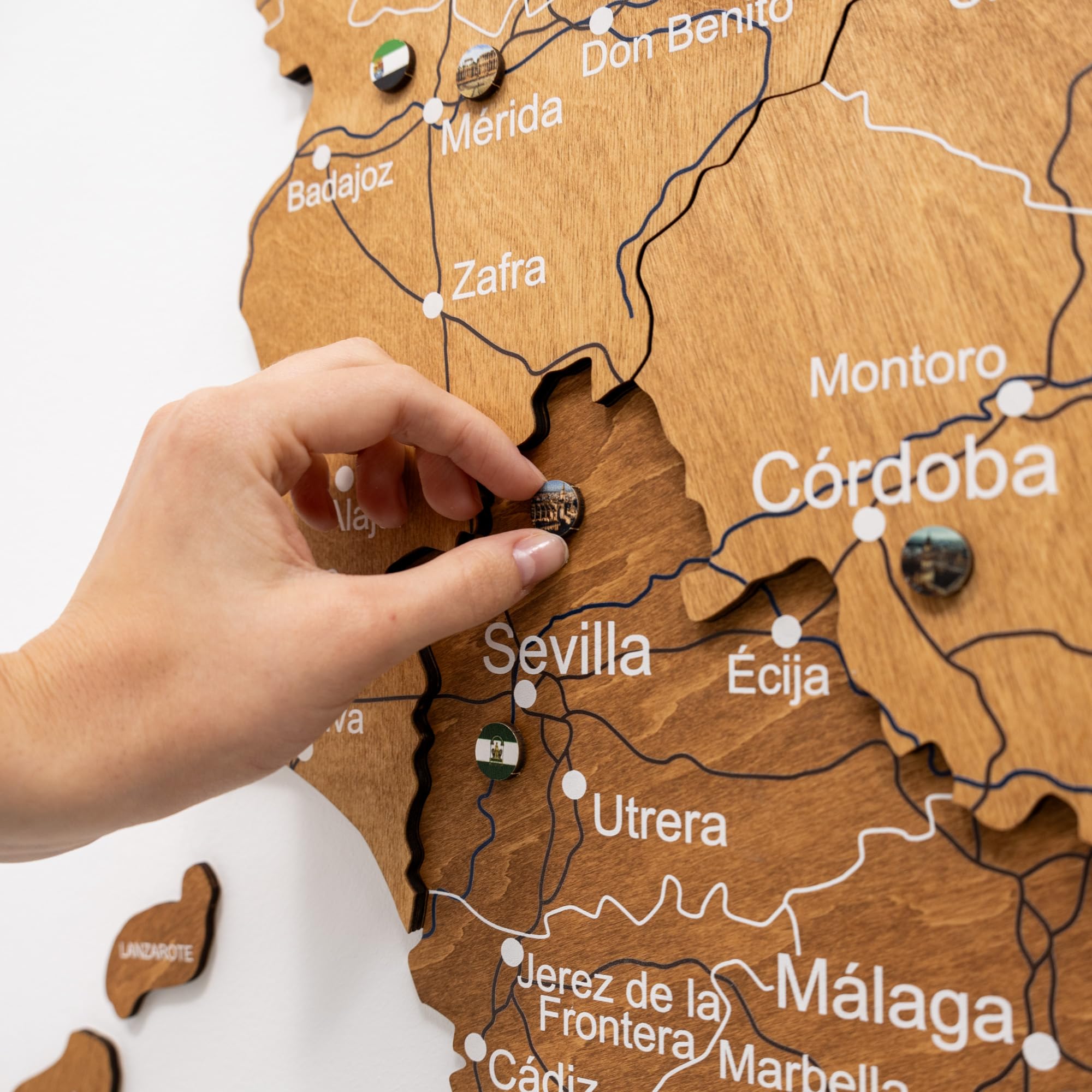 Enjoy The Wood Decoracion de Pared en 3D de Madera - Mapa España Para Marcar Viajes Hecho a Mano con Pines - Idea de Regalos para Viajeros Mapa de España (Oak, S, Sin marco)